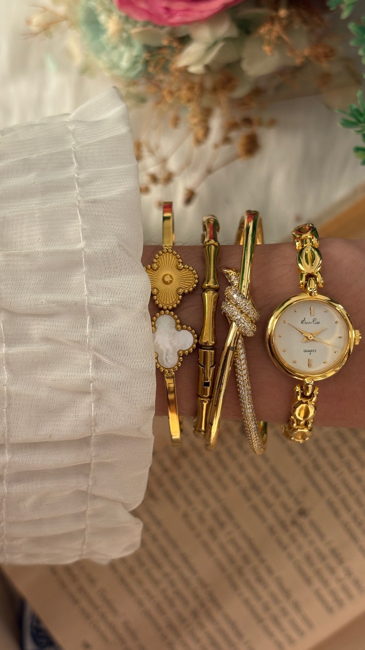 Rare Vintage Sunrise Bracelet Watch in Gold Tone Quartz