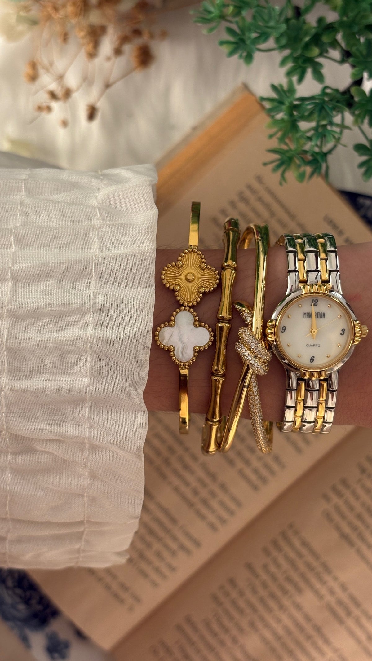 Vintage Manhattan Classic Watch in Two-Tone Quartz