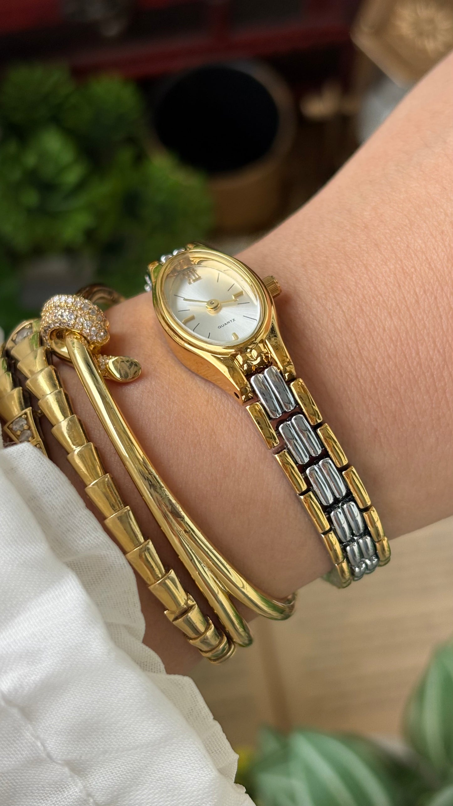 Extremely Rare Vintage Omedly Watch in Two-Tone Slim Oval Dial Seiko Inspired Quartz