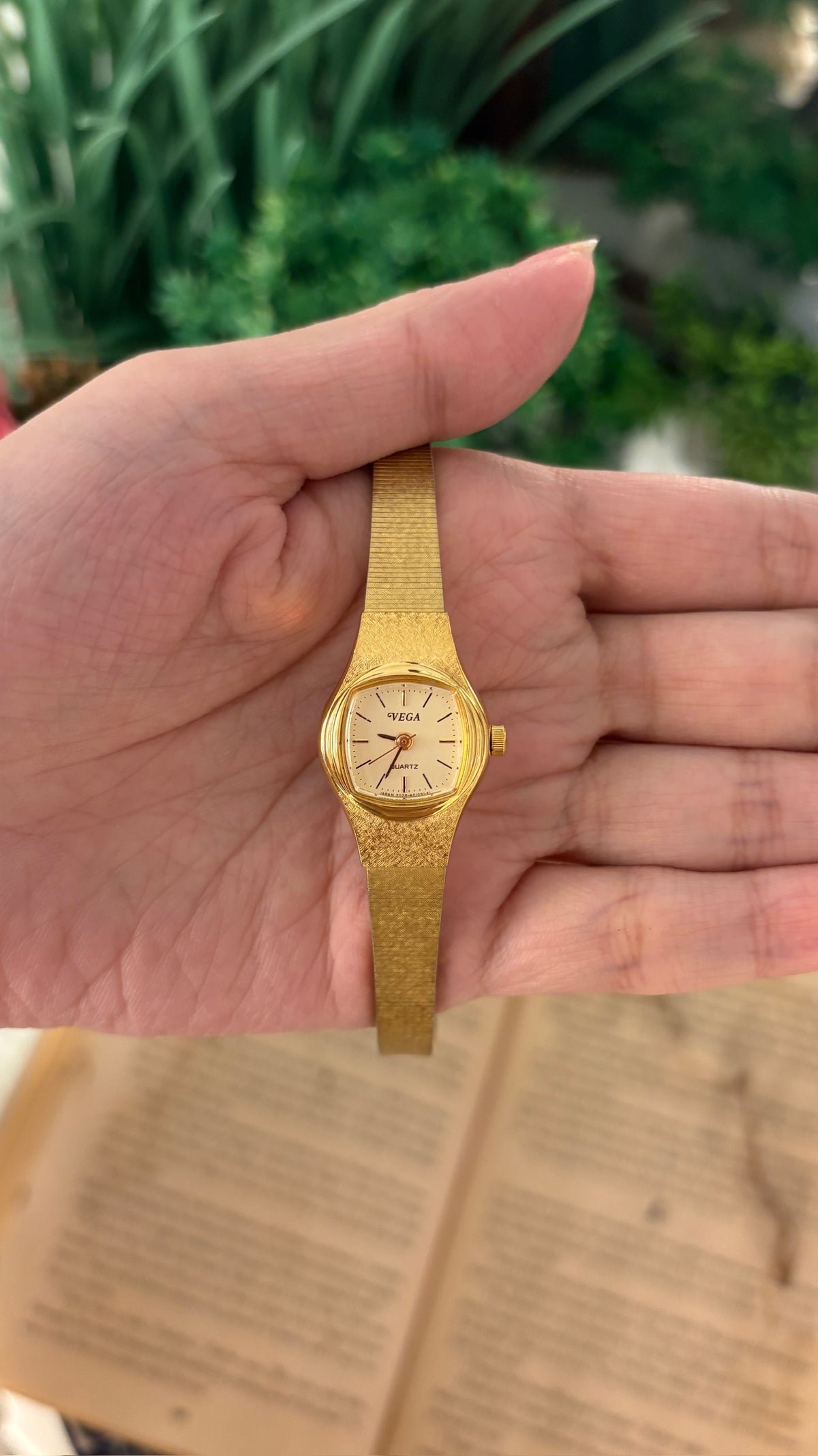 Rare Vintage Vega Citizen Textured Bezel Watch in Gold Tone Quartz