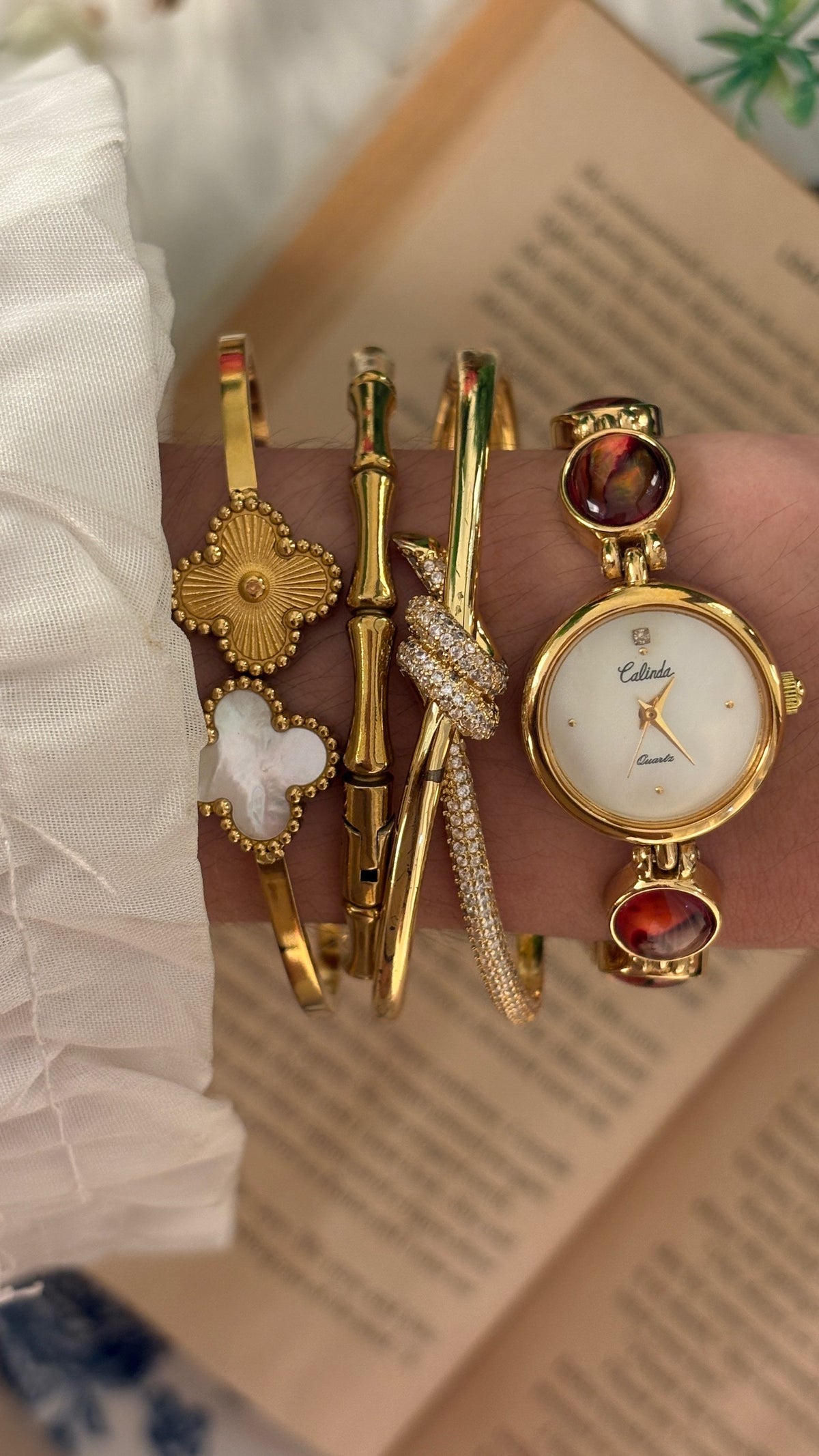 Rare Vintage Calinda Stone Accent Bracelet Watch in Gold Tone Quartz