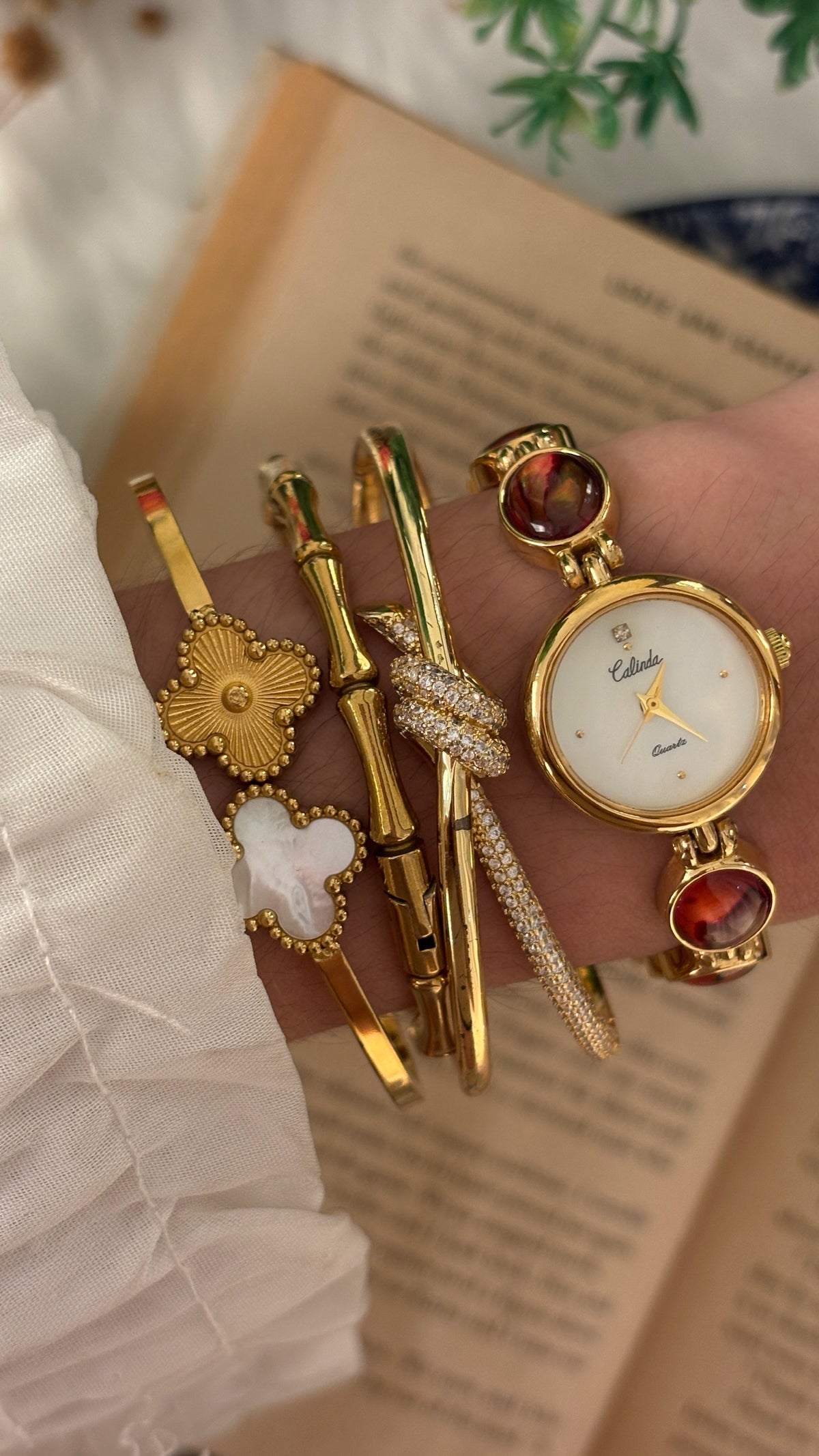Rare Vintage Calinda Stone Accent Bracelet Watch in Gold Tone Quartz