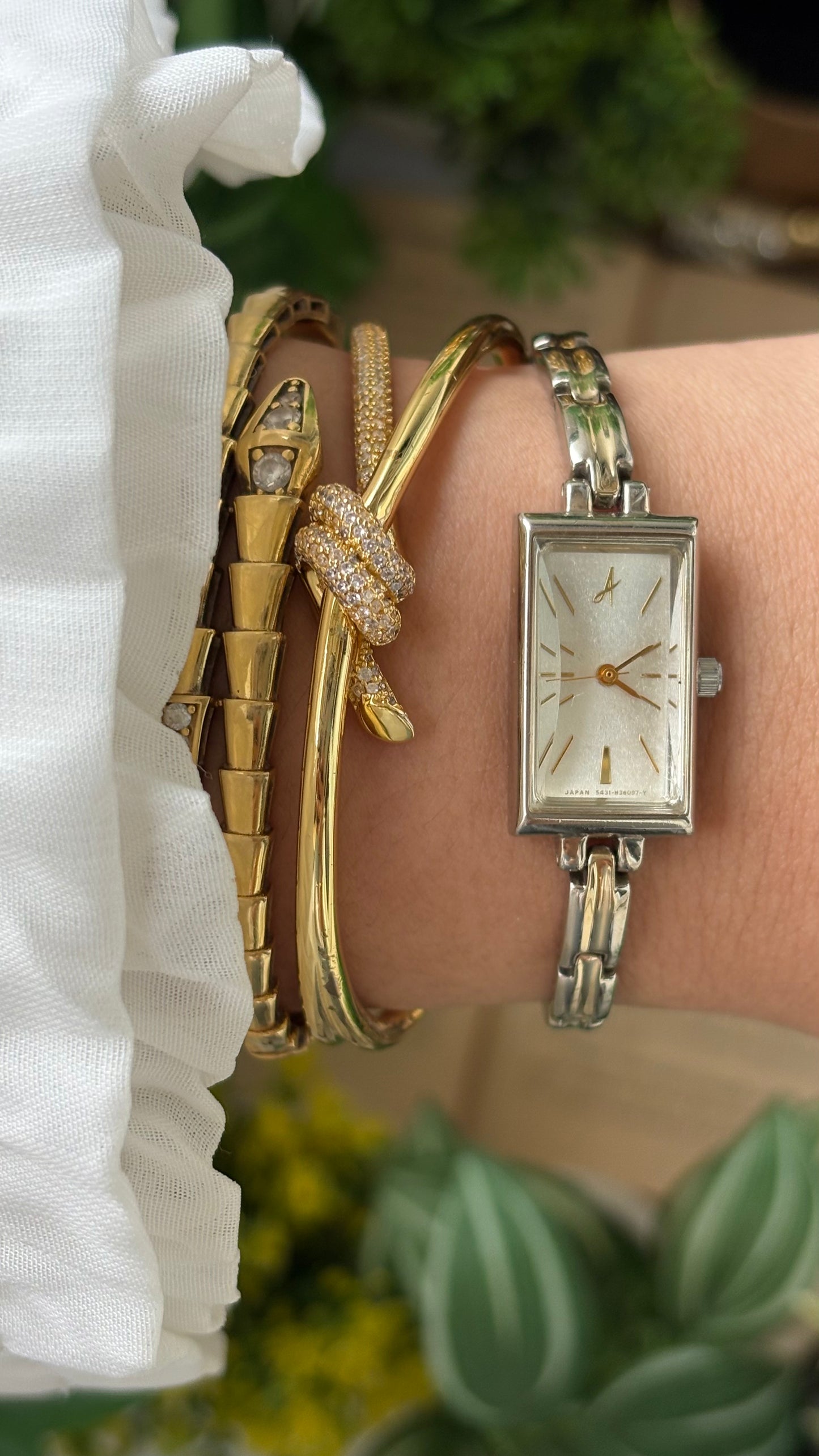 Vintage Attenir Tank Watch in Two-Tone Minimalist Dial Quartz