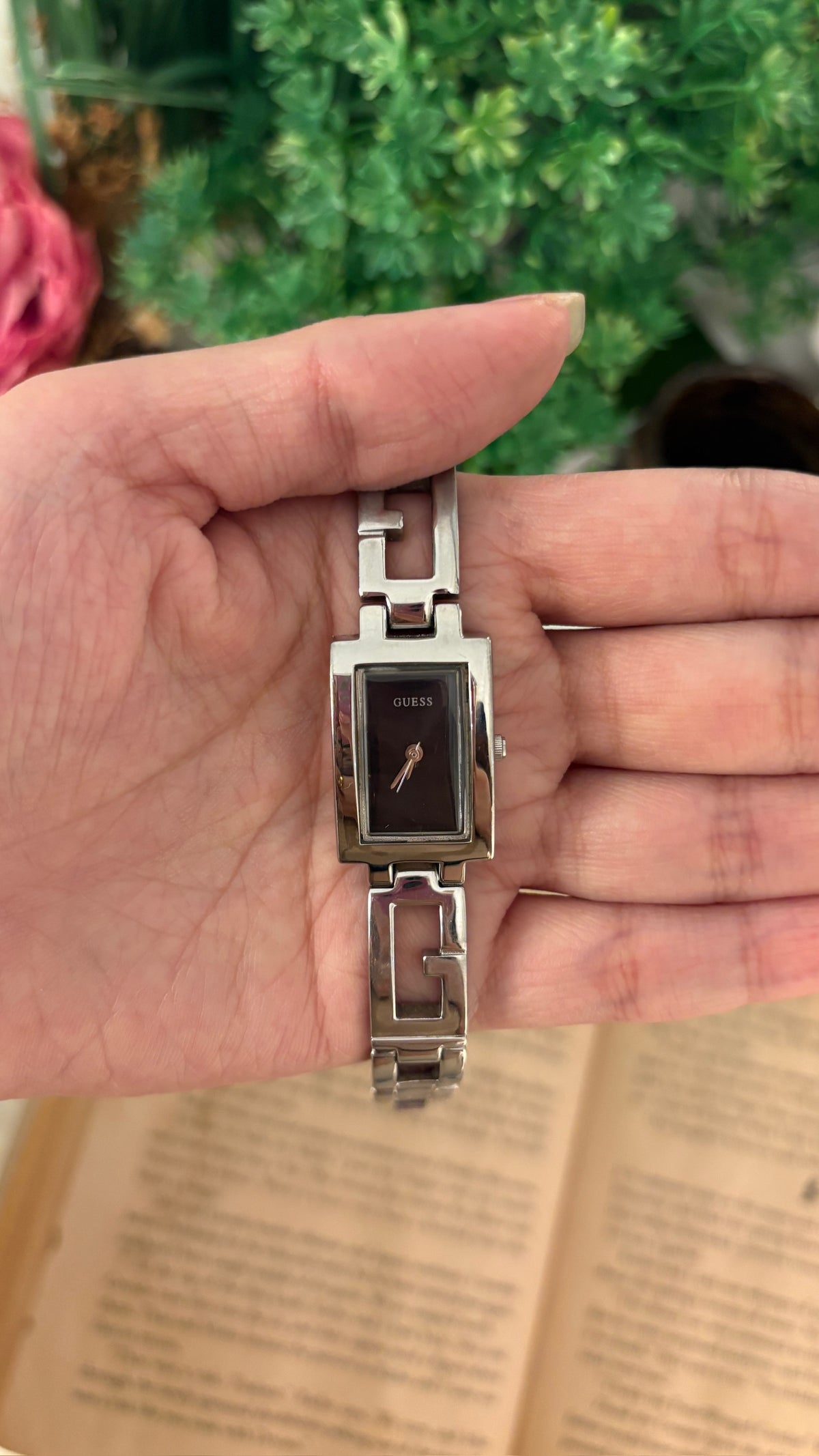 Vintage Guess Black Dial Logo Tank Bracelet Watch in Silver Tone Quartz