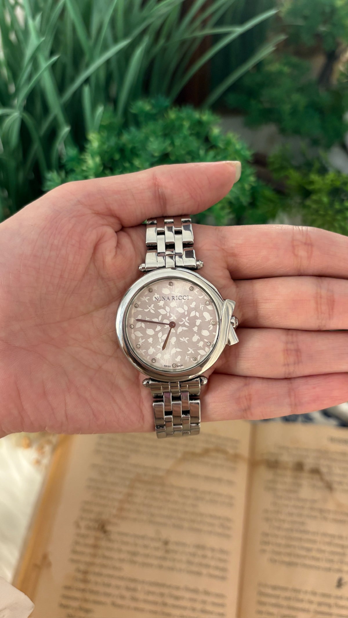 Rare Vintage Nina Ricci Blossom Dial Twisted Accent in Silver Tone Quartz