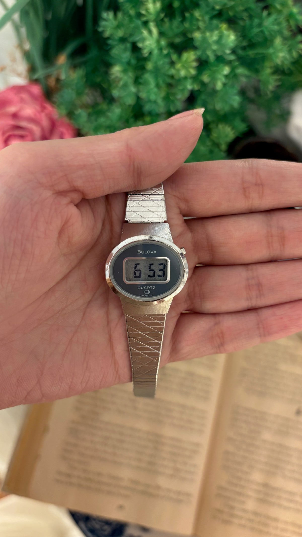 Rare Vintage Bulova Swiss Digital Oval Watch in Silver Tone Quartz