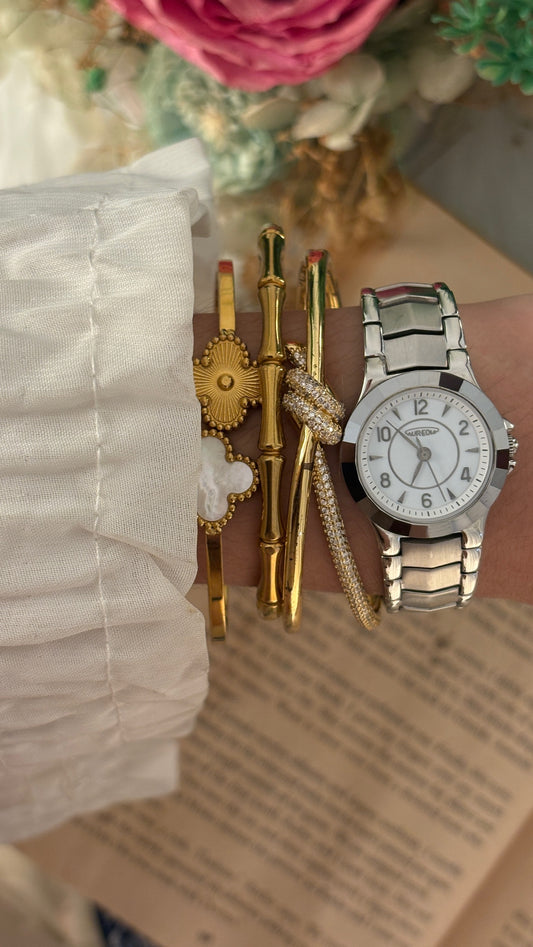 Rare Vintage Aureole Swiss Classic Watch in Silver Tone Quartz