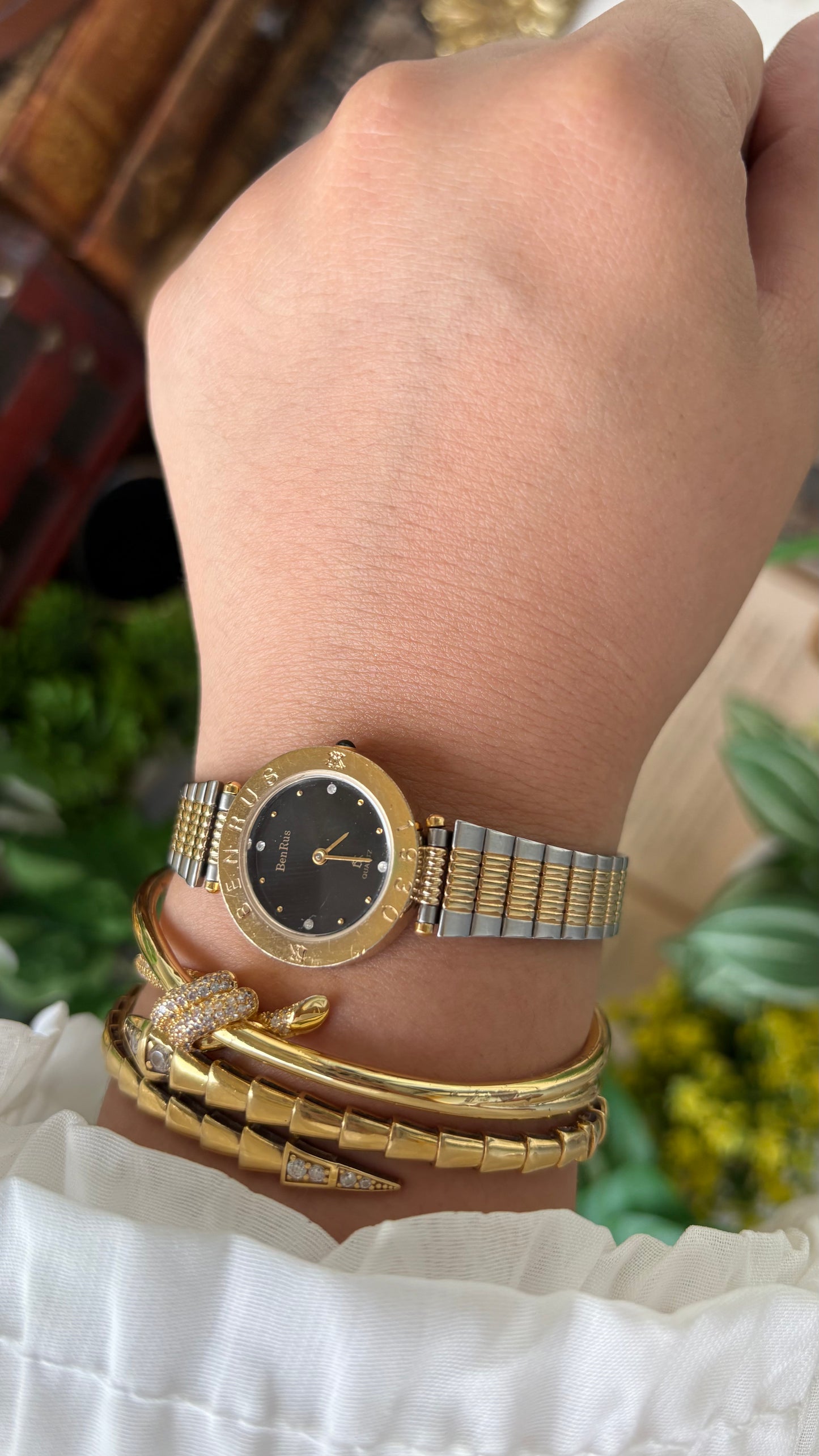 Rare Vintage 1930 Benrus Swiss Watch in Two-Tone Black Minimalist Dial Quartz