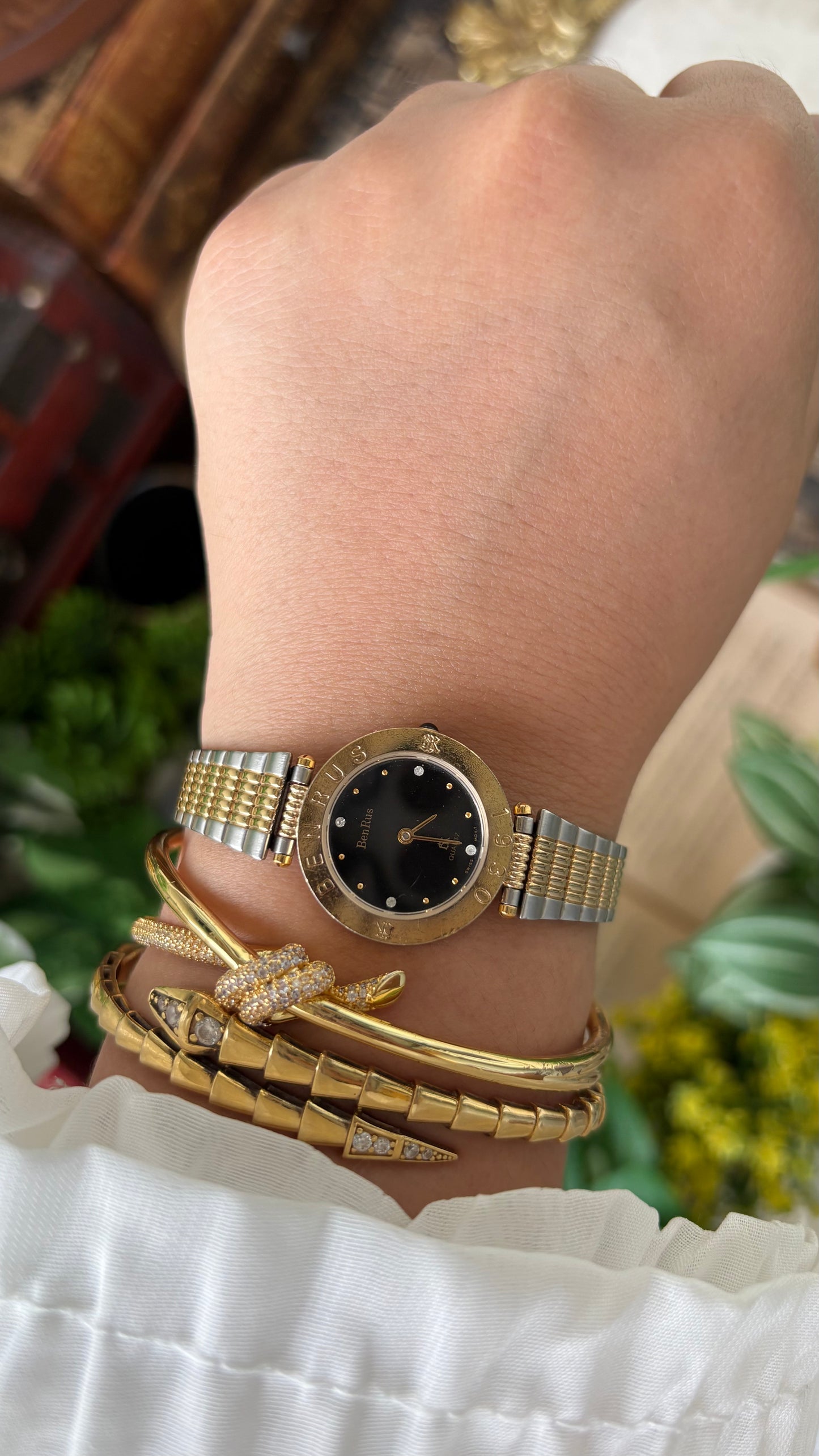 Rare Vintage 1930 Benrus Swiss Watch in Two-Tone Black Minimalist Dial Quartz