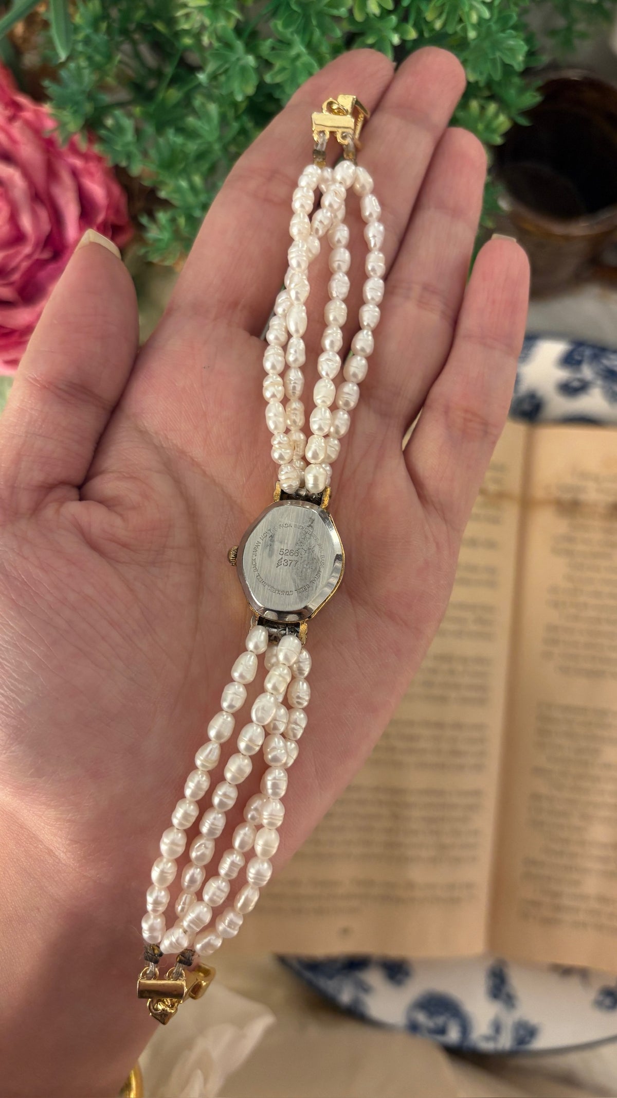Rare Vintage Times Square Freshwater Pearl Bracelet Watch in Gold Tone Quartz