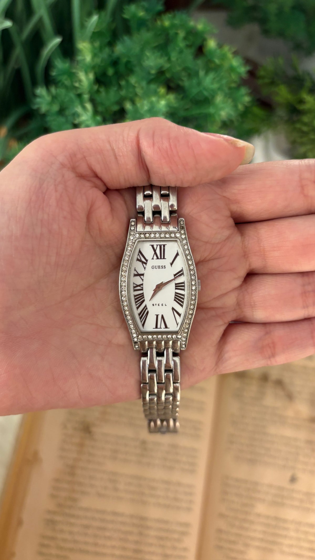 Rare Vintage Guess Steel Roman Dial Watch in Silver Tone Quartz