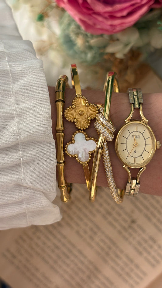Extremely Rare Dainty Citizen Oval Bracelet Watch in Gold Tone Quartz
