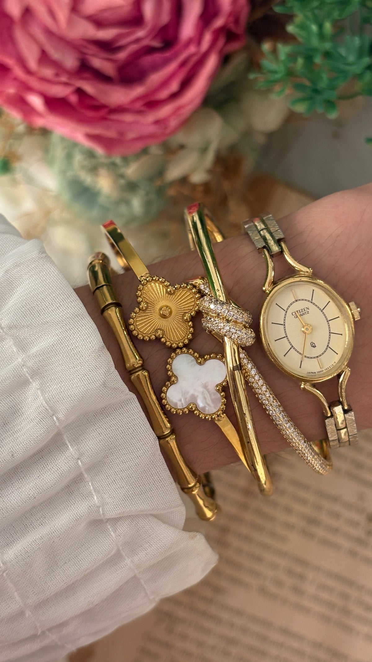 Extremely Rare Dainty Citizen Oval Bracelet Watch in Gold Tone Quartz