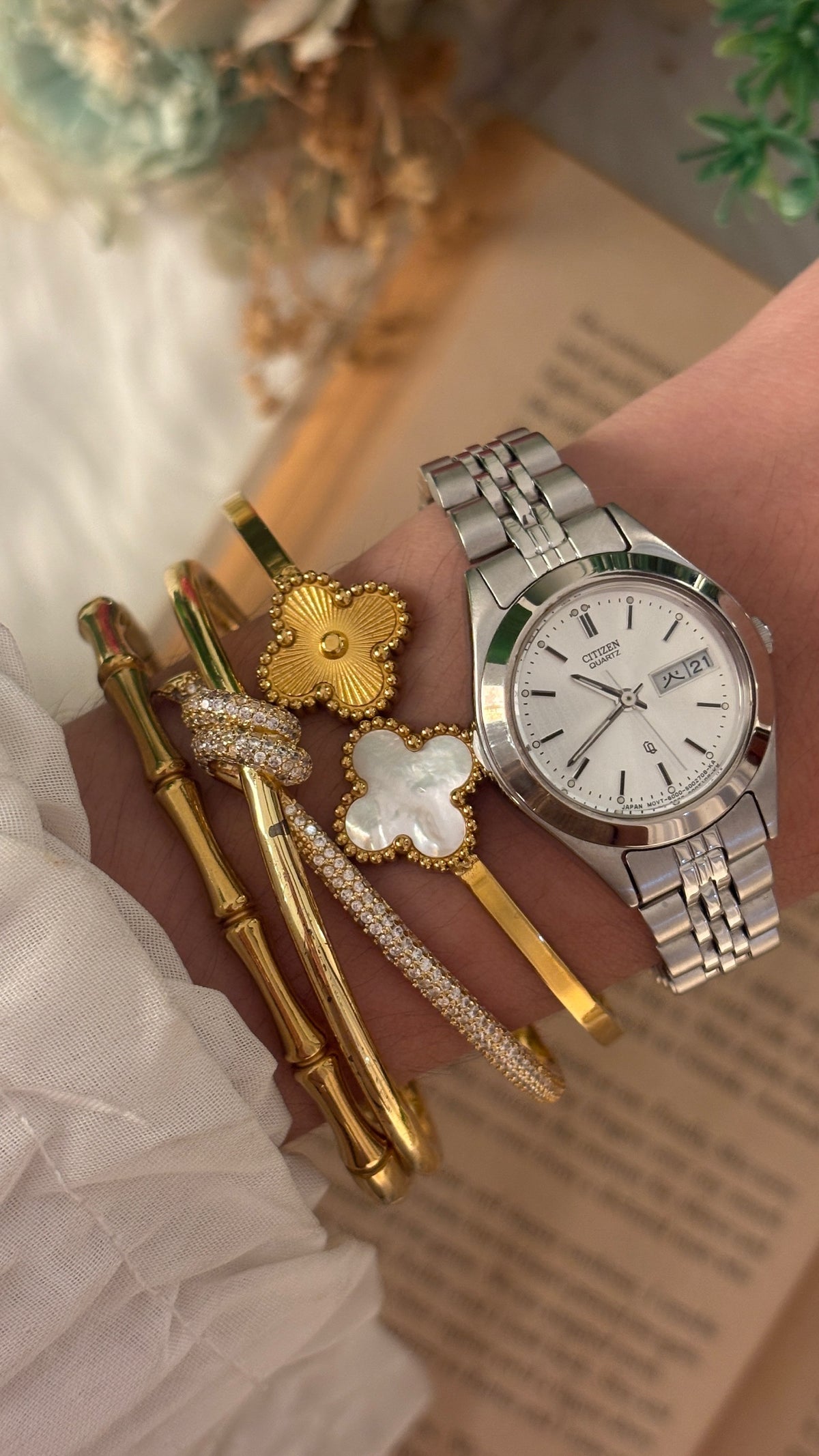 Rare Vintage Citizen Day Date Watch in Silver Tone Quartz