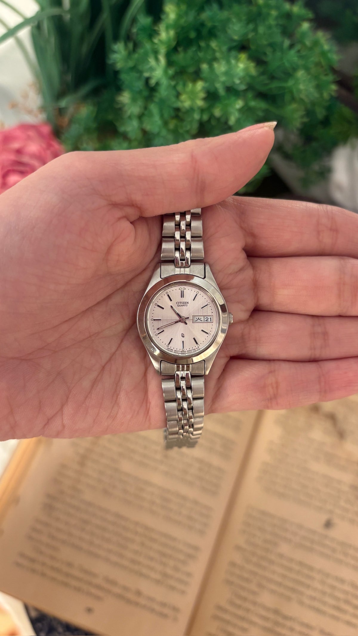 Rare Vintage Citizen Day Date Watch in Silver Tone Quartz