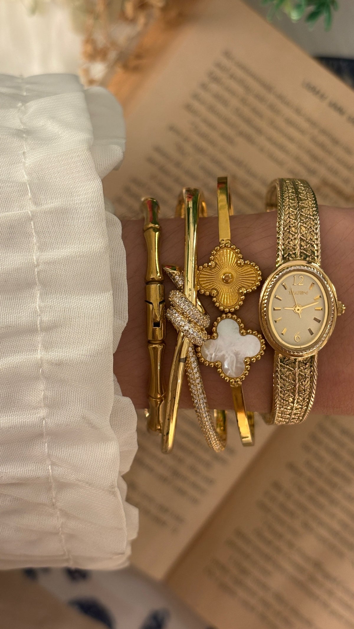Rare Dainty Vintage Elgin Oval Textured Dress Watch in Gold Tone Quartz