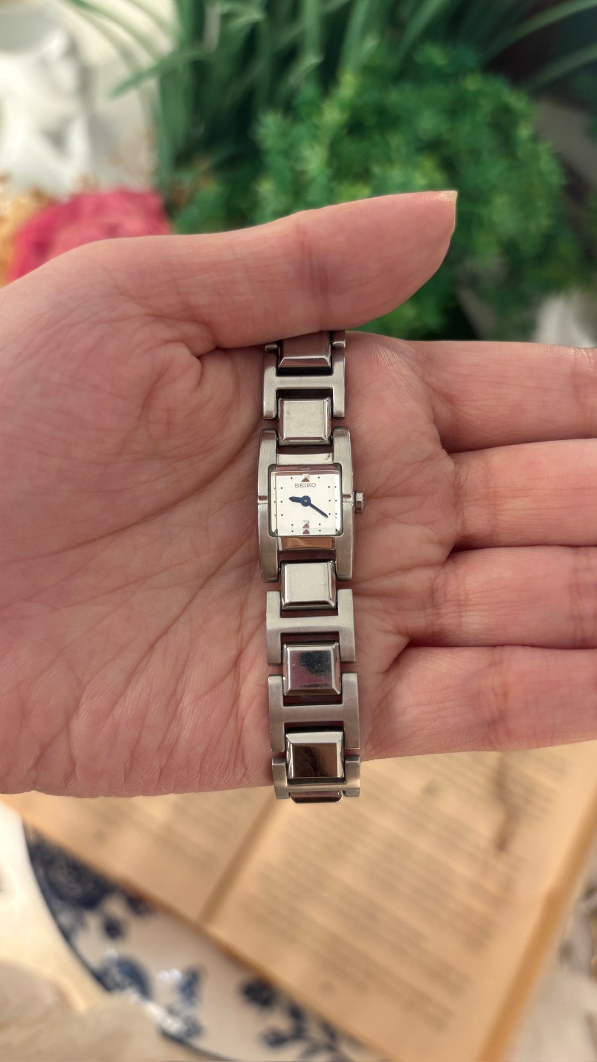 Extremely Rare Vintage Seiko Embedded Dial Watch in Silver Tone Quartz