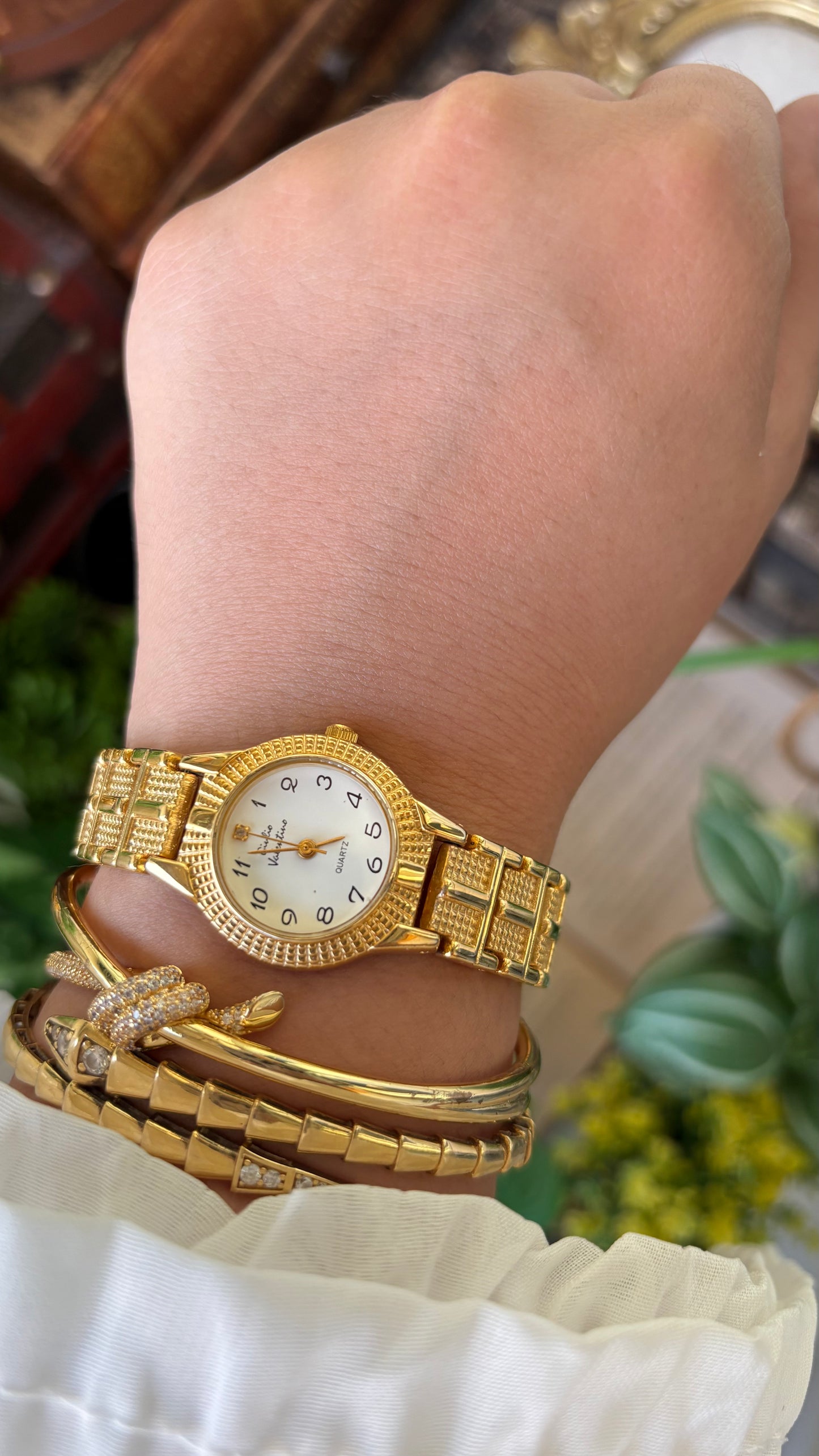 Vintage Giulio Valentino Watch in Gold Tone Quartz