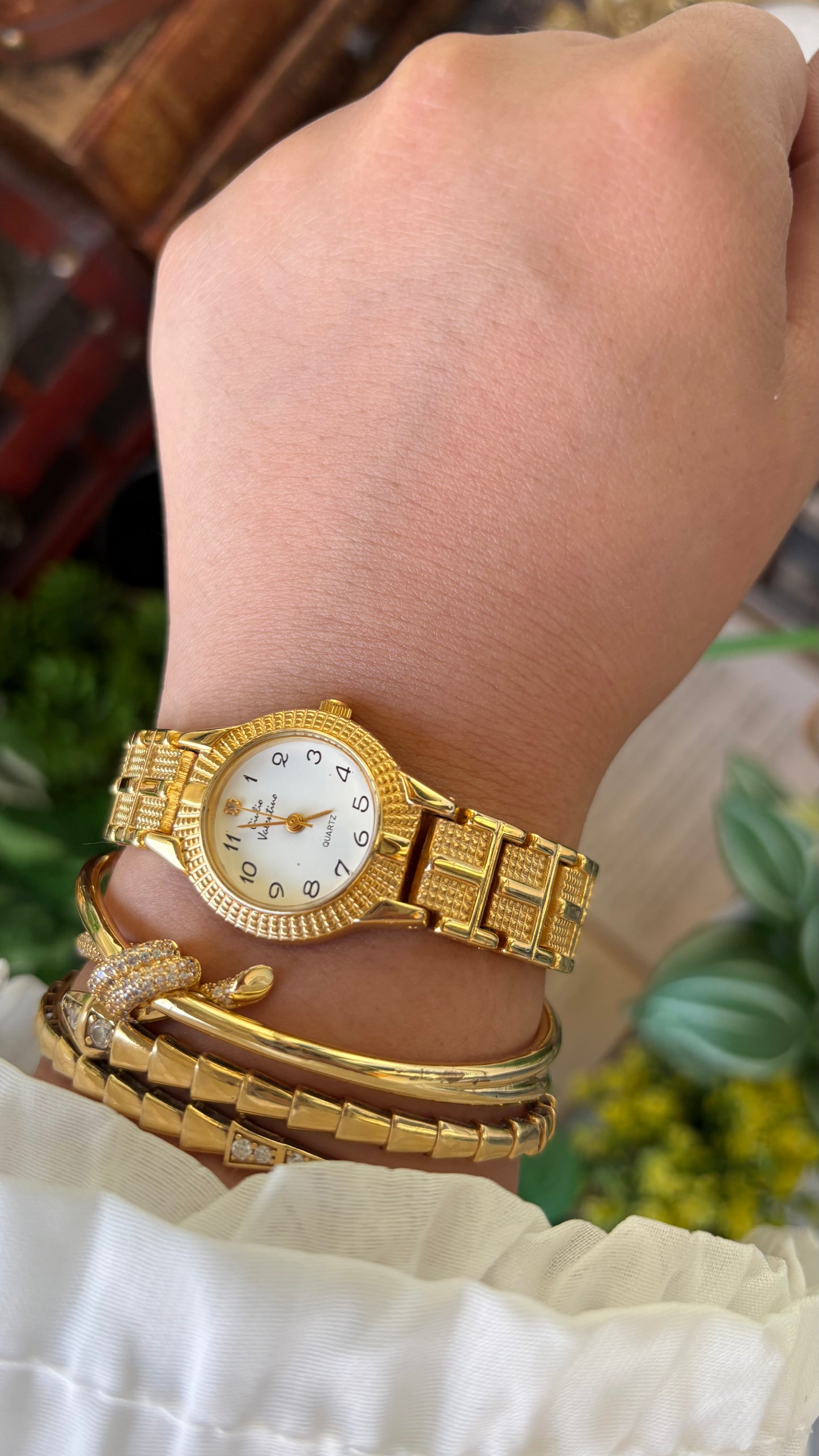 Vintage Giulio Valentino Watch in Gold Tone Quartz