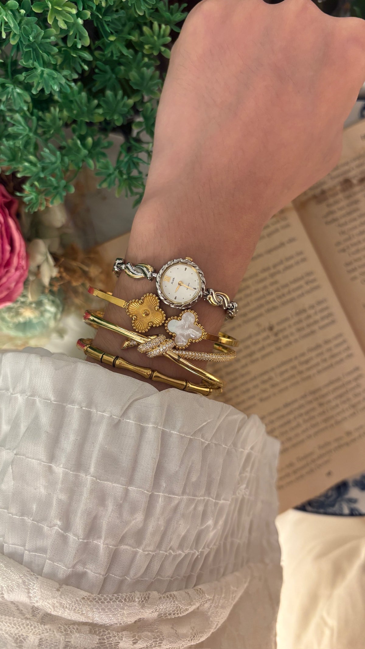 Rare Vintage Alba Seiko Twisted Links Watch in Two-Tone Quartz