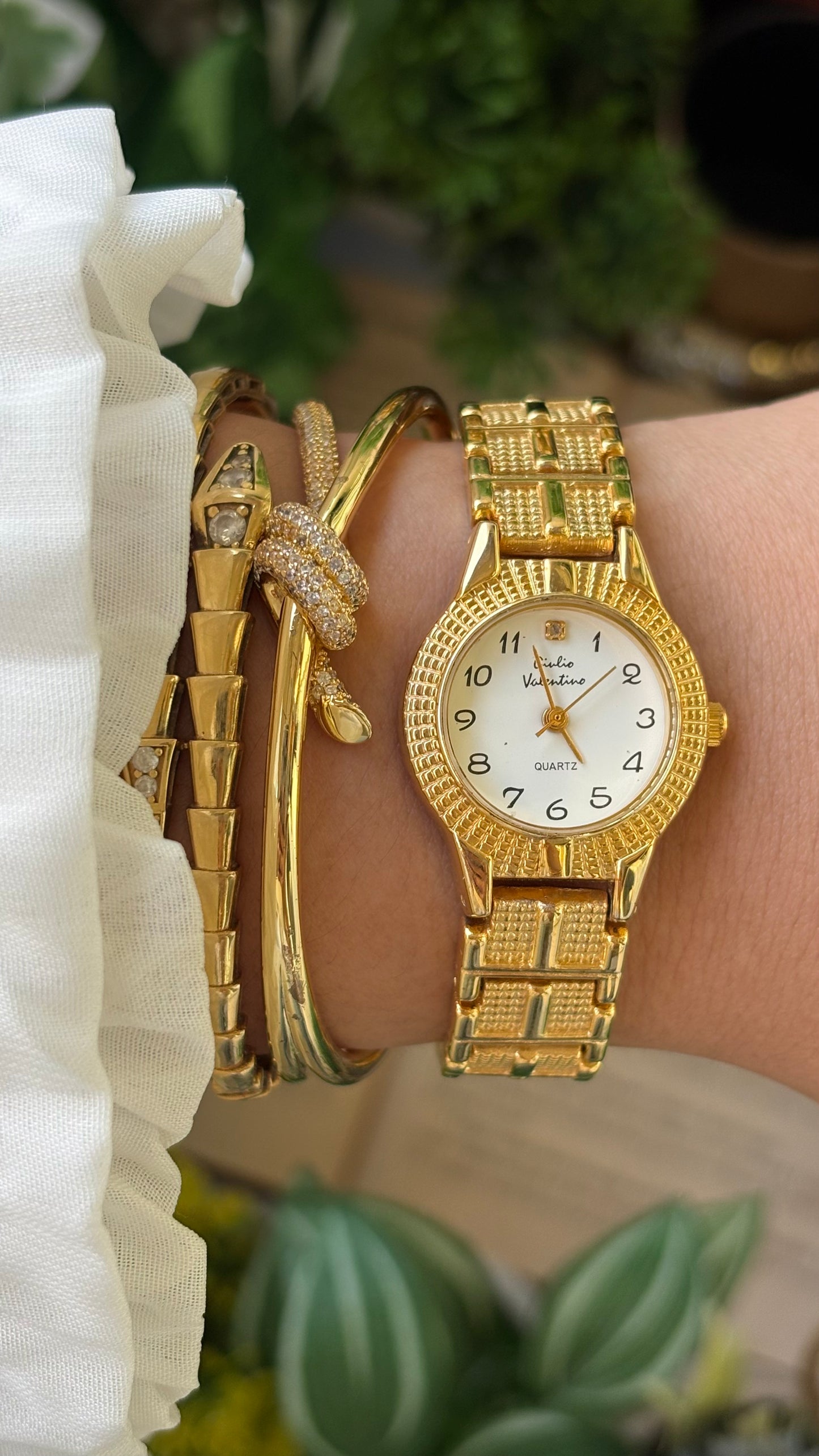 Vintage Giulio Valentino Watch in Gold Tone Quartz