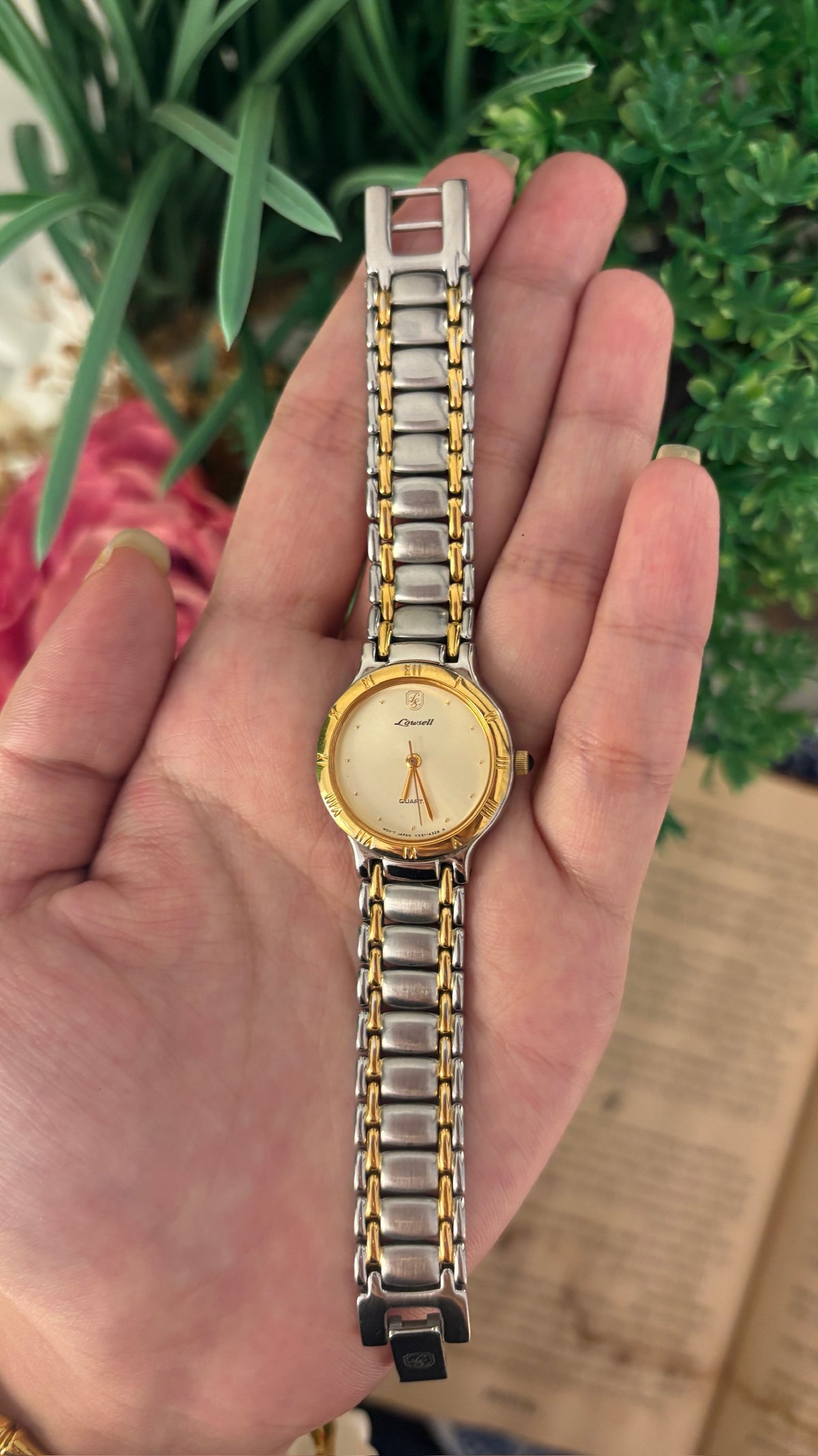 Vintage Lowsell Classic Dress Watch in two-Tone Quartz
