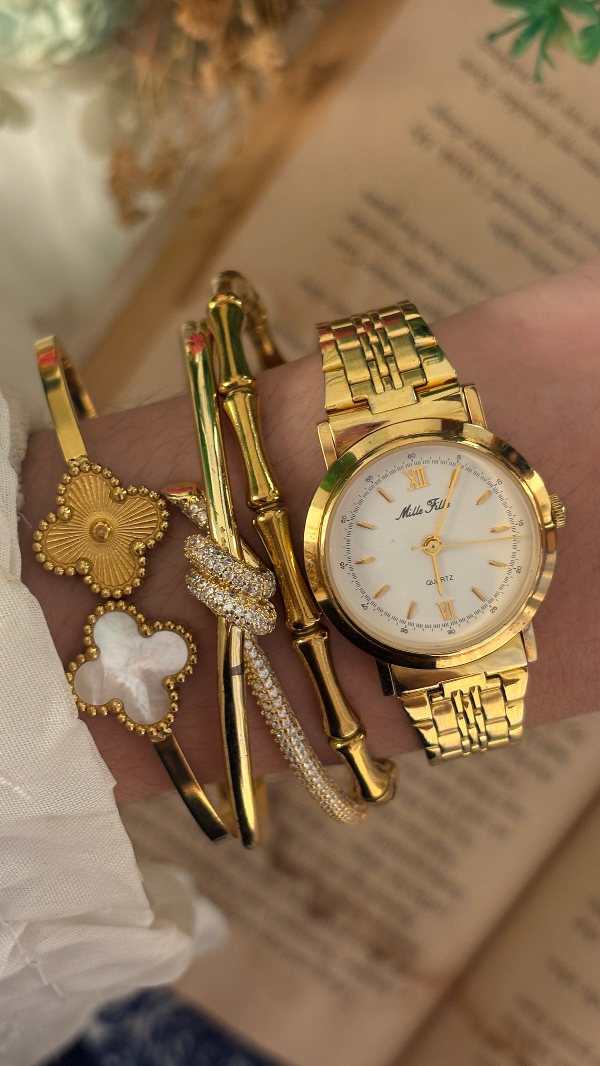 Vintage Mille Fille Classic Watch in Gold Tone Quartz