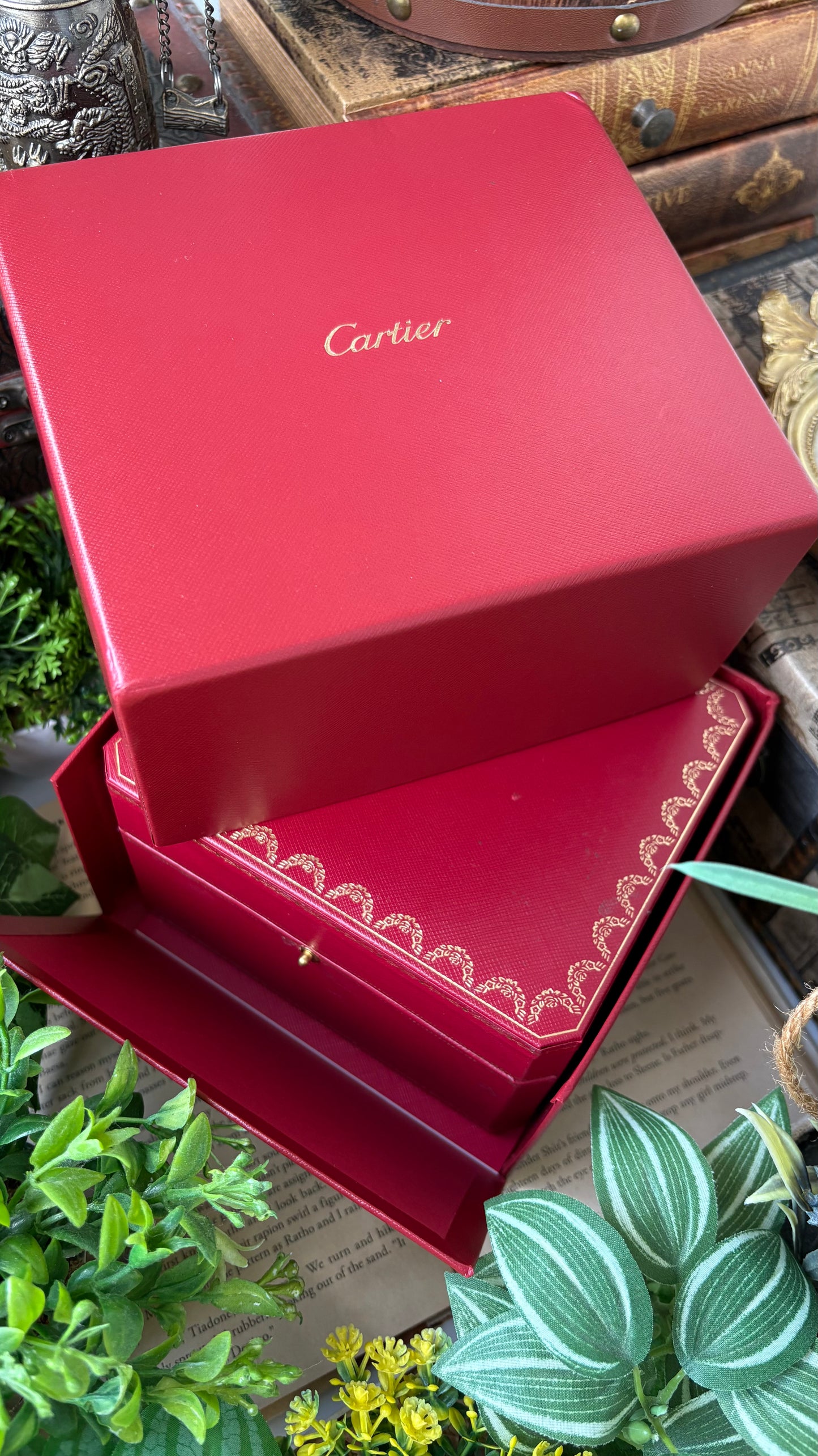 Extremely Rare Vintage 1980s Must De Tank Cartier Vermeil Manual Winding Watch in Burgundy Leather Burgundy Red Dial Gold Tone Case