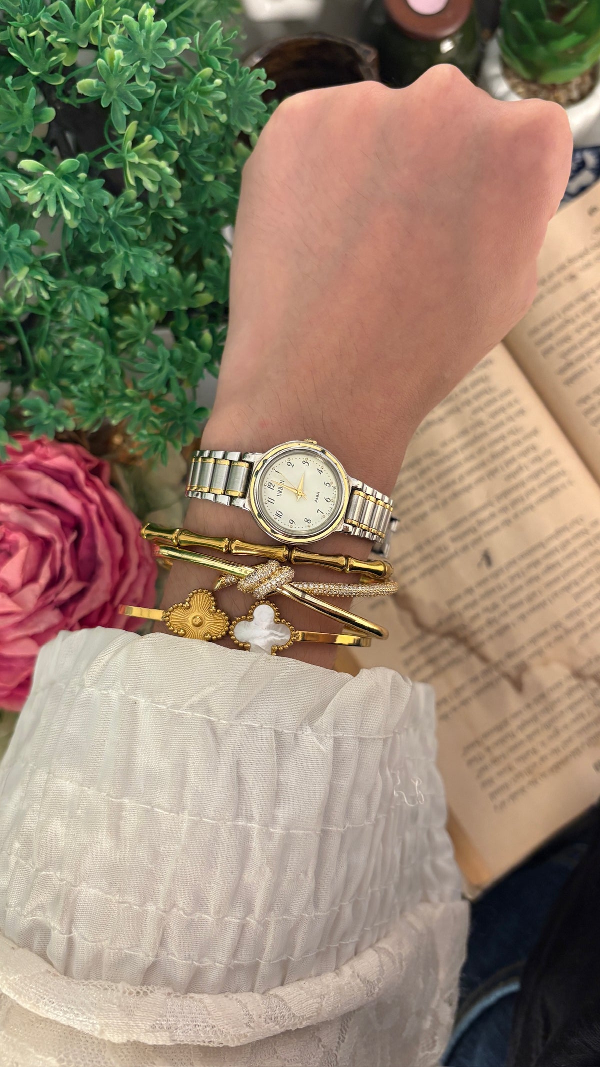Vintage Urban Alba Seiko Classic Watch in Two-Tone Quartz
