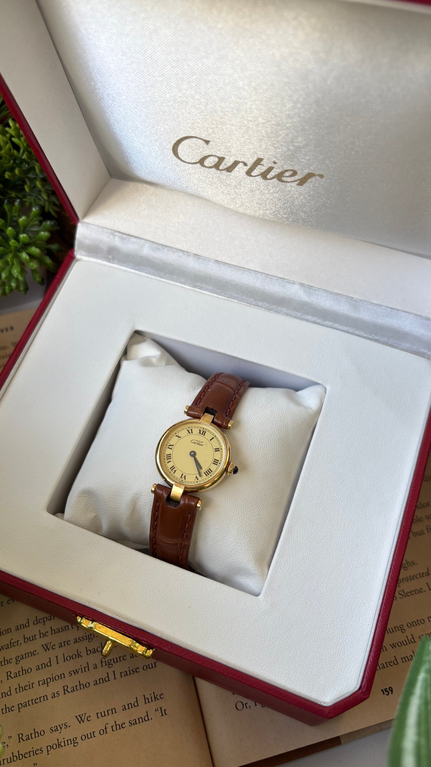 Extremely Rare 1980s Vintage Cartier Must de Vendôme Vermeil in Brown Leather Gold Tone