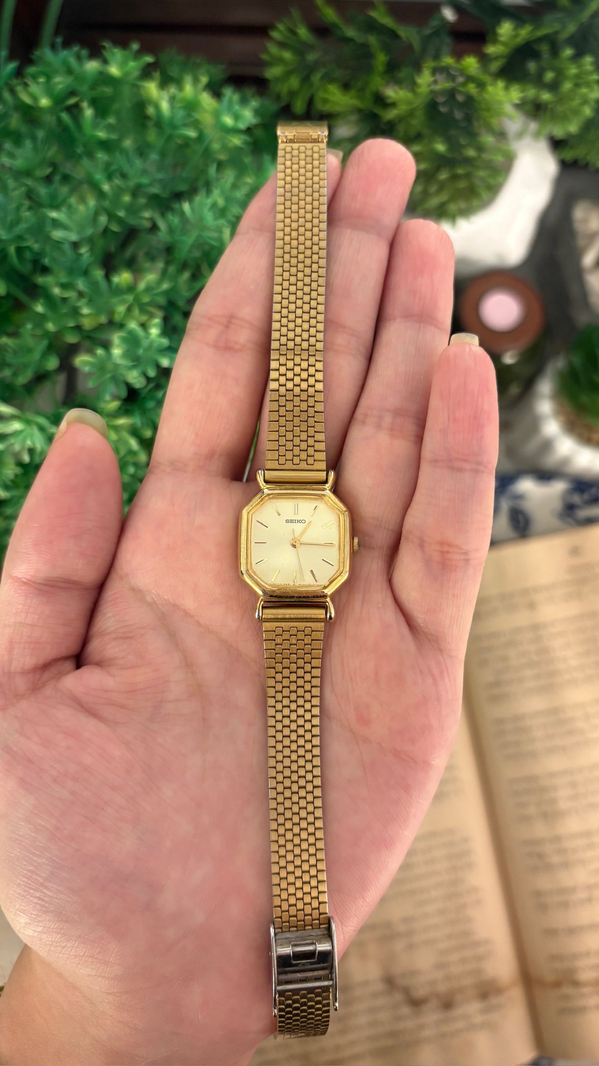 Rare Vintage Seiko Octagon Dial Dress Watch in Gold Tone Quartz