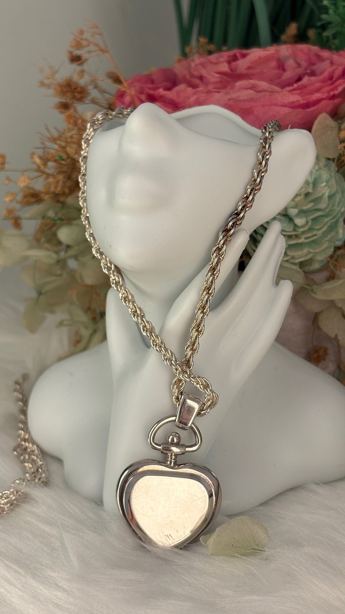 Extremely Rare Vintage Anne Klein II Heart Pocket Watch in Silver Tone Quartz