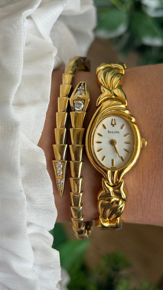 Extremely Rare Vintage Bulova Watch in Gold Tone Shell Straps