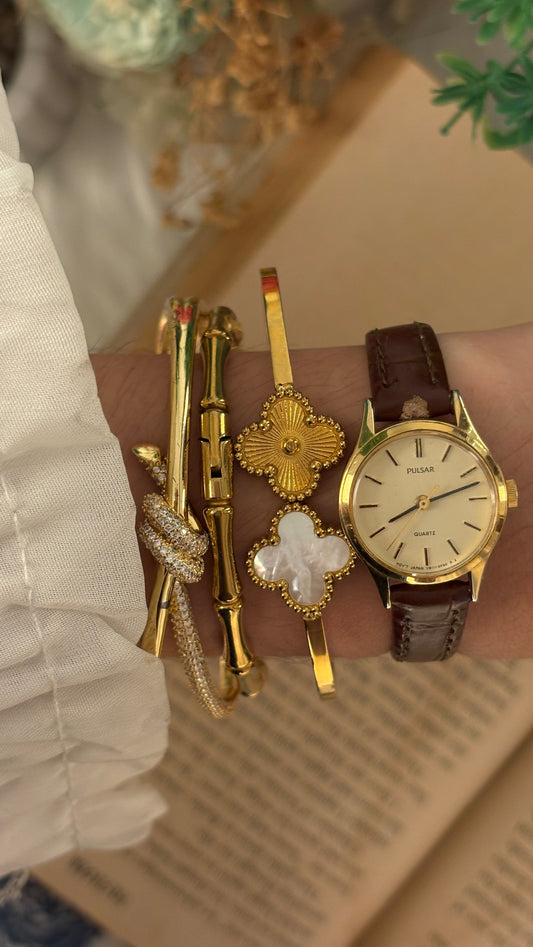 Vintage Pulsar Seiko Minimalist Watch in Gold Tone Brown Leather Quartz