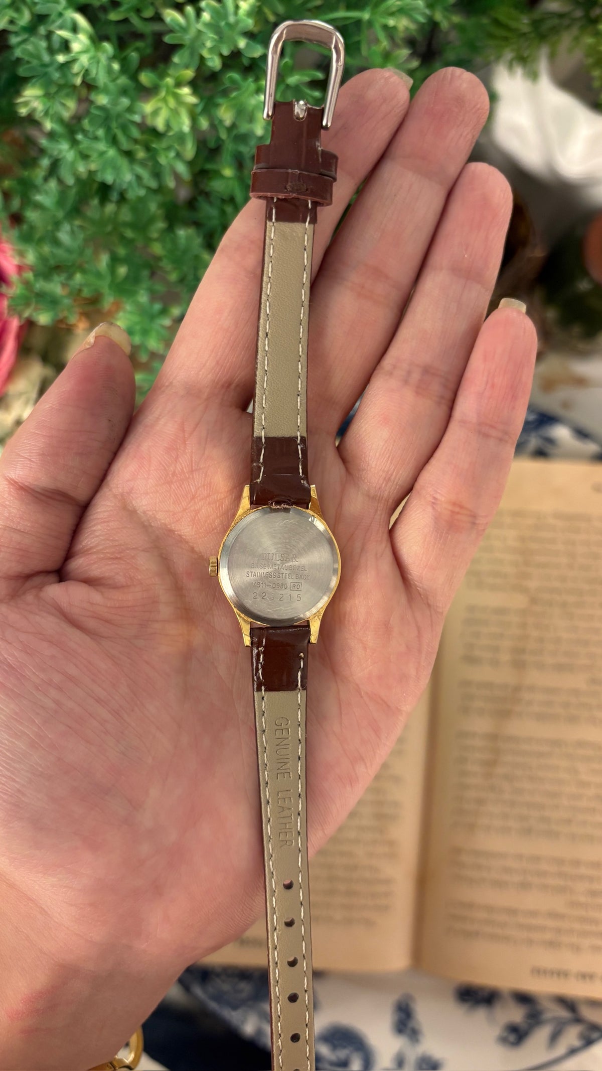 Vintage Pulsar Seiko Minimalist Watch in Gold Tone Brown Leather Quartz