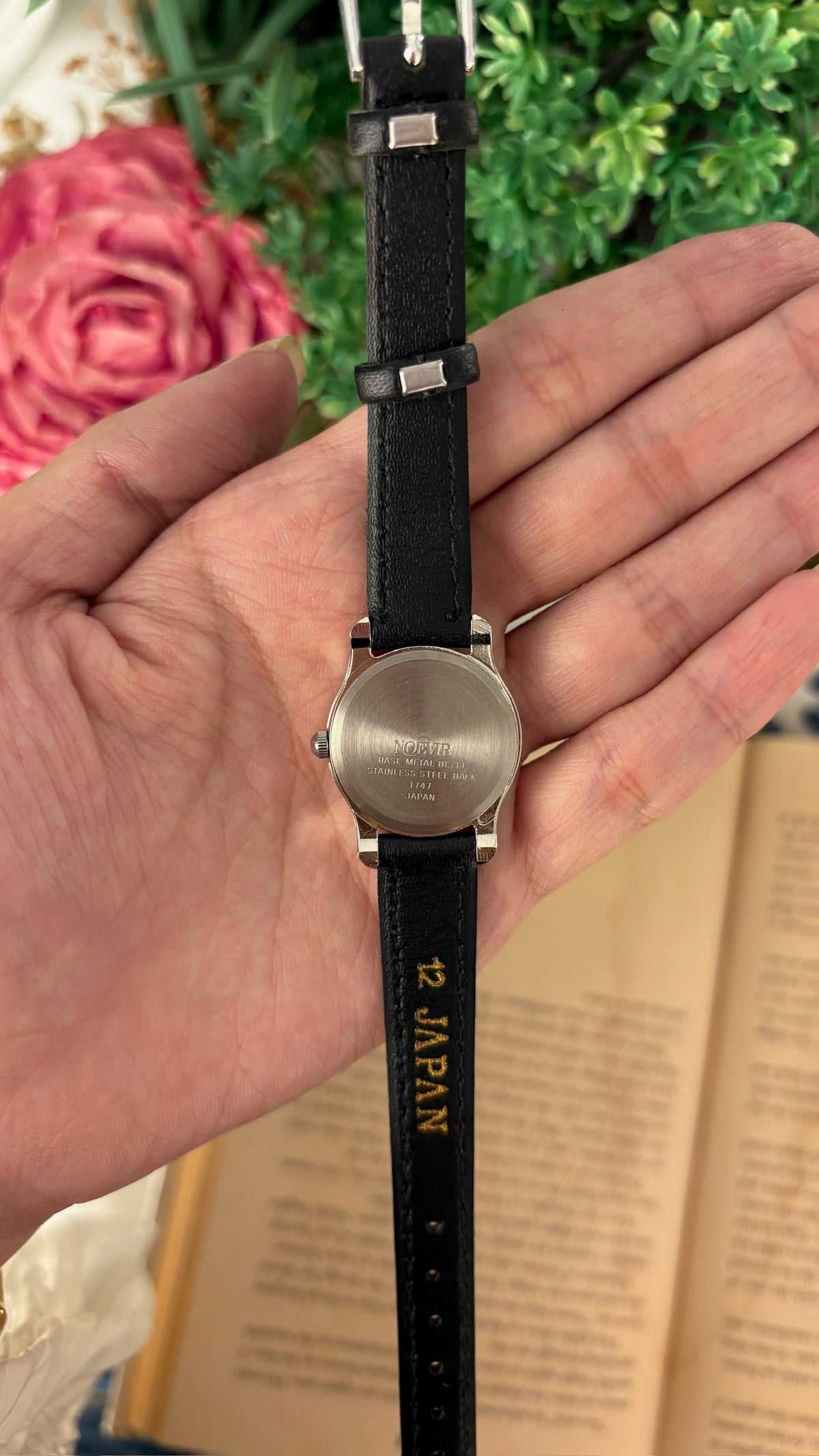 Rare Vintage Noevir Citizen Roman Dial Watch in Silver Tone Black Leather Quartz