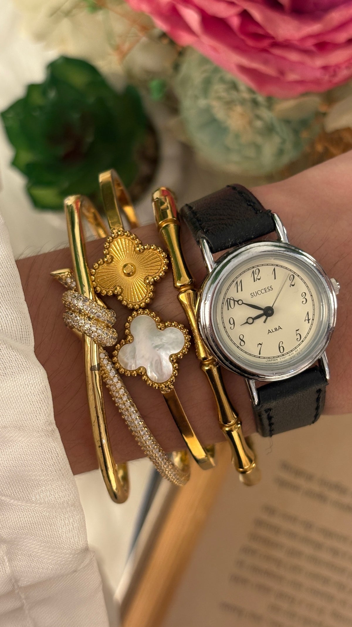 Vintage Success Alba Seiko Pencil Hands Watch in Silver Tone Black Leather Quartz