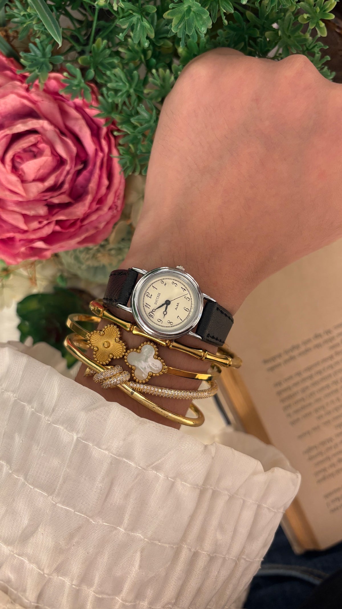 Vintage Success Alba Seiko Pencil Hands Watch in Silver Tone Black Leather Quartz