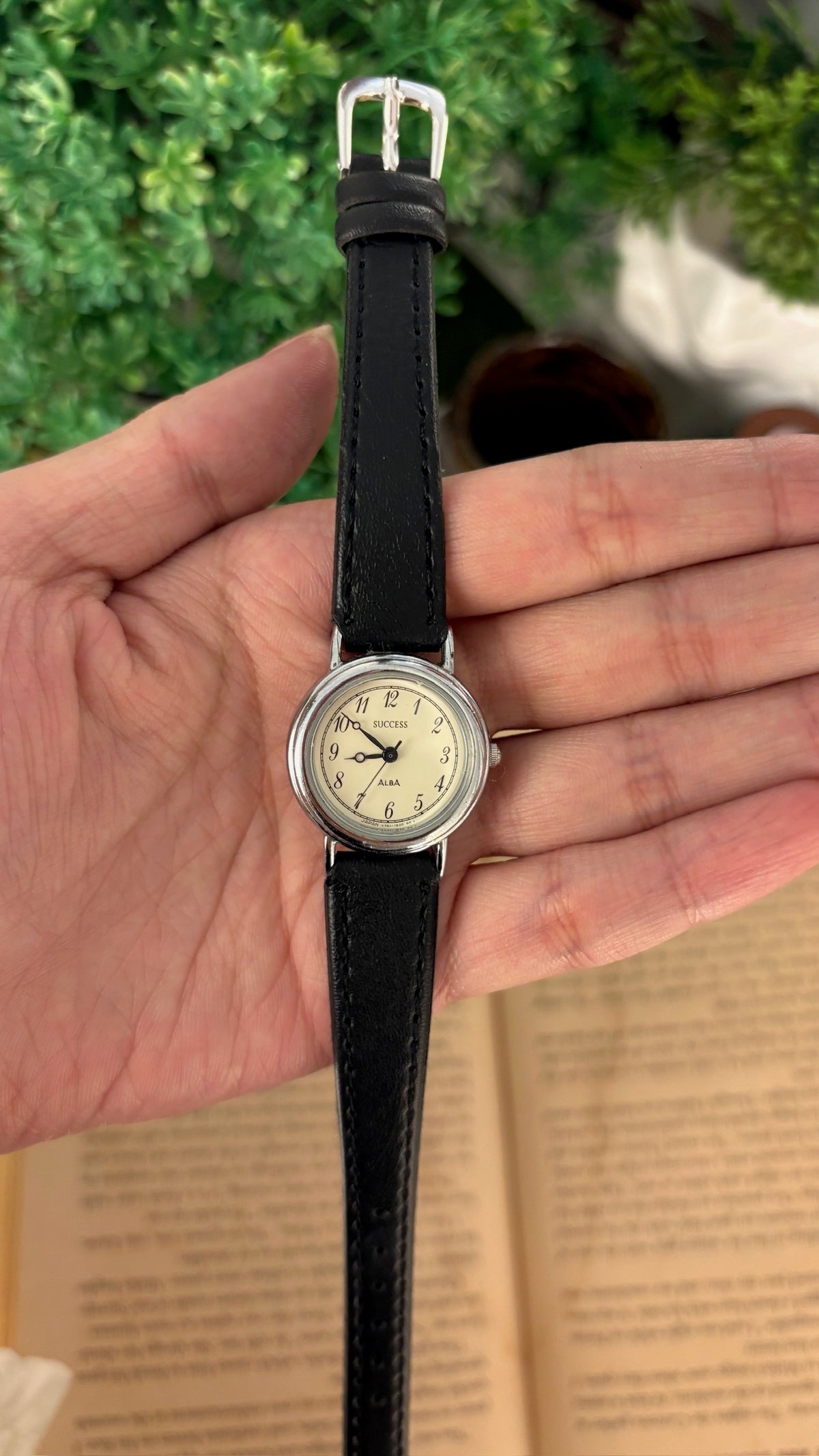 Vintage Success Alba Seiko Pencil Hands Watch in Silver Tone Black Leather Quartz