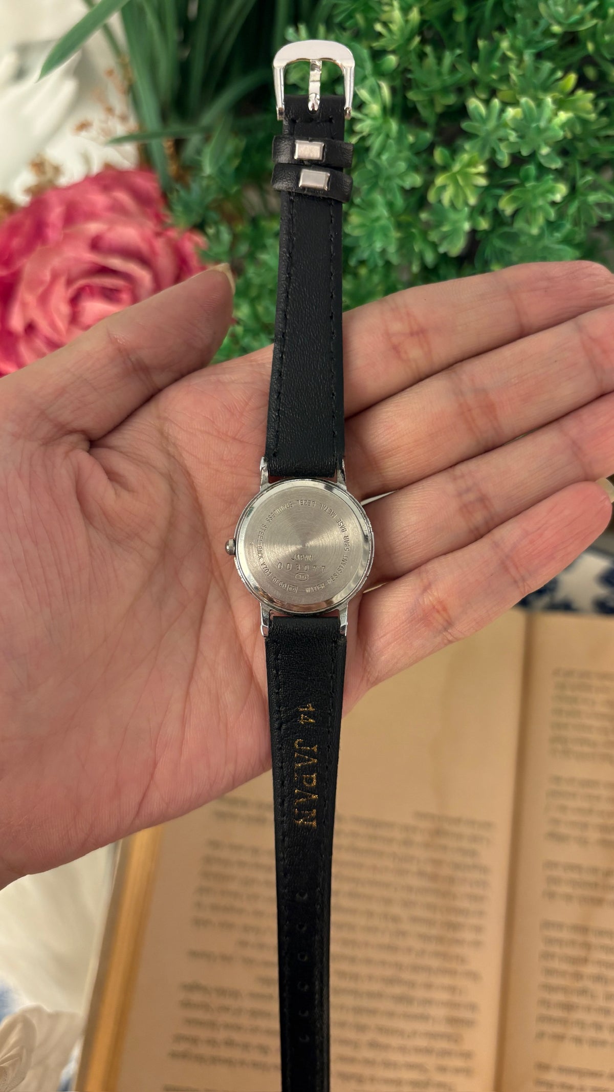 Vintage Success Alba Seiko Pencil Hands Watch in Silver Tone Black Leather Quartz