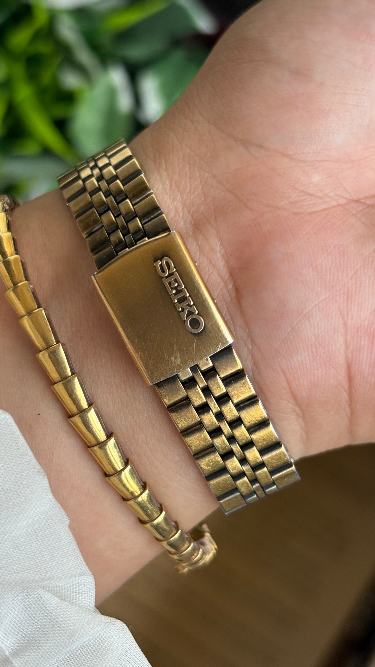 Vintage Seiko Avenue Watch in Vintage Gold Tone Working Chrono
