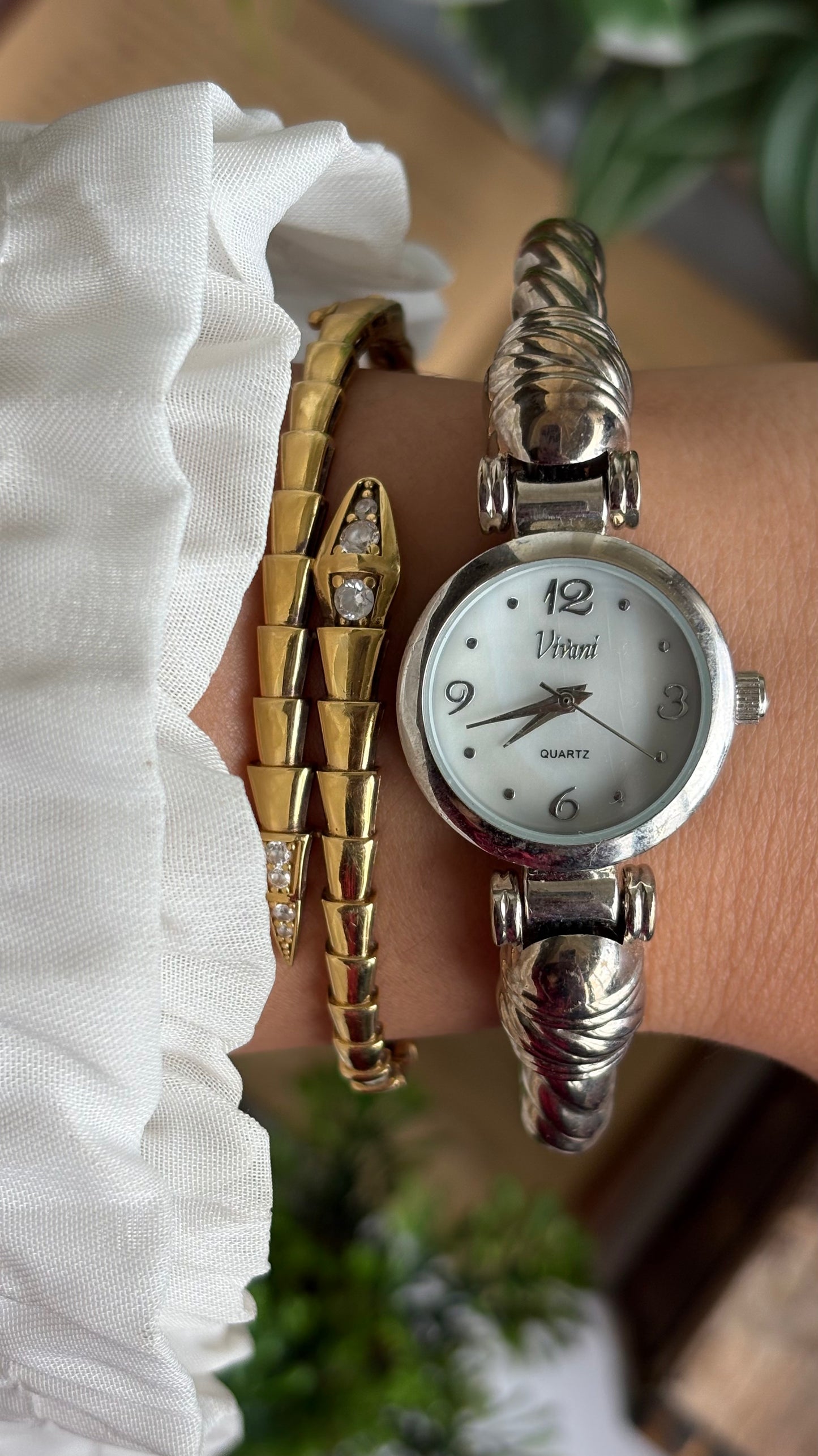 Vintage Vivani Bangle Watch in Silver Tone Rope Style
