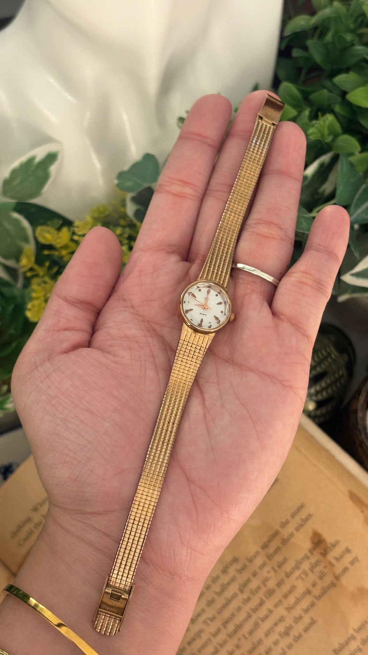 Rare Vintage Content Dress Watch in Rose Gold Tone Quartz