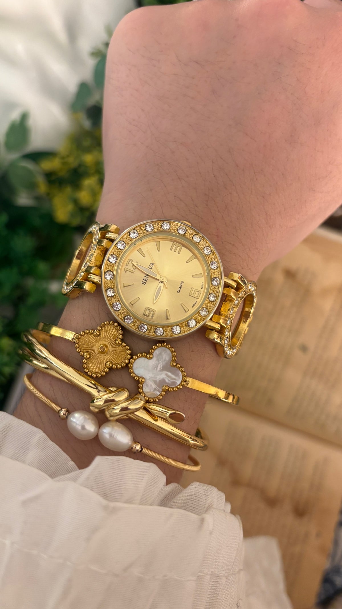 Vintage Senova Rhinestone Bracelet Watch in Gold Tone Quartz