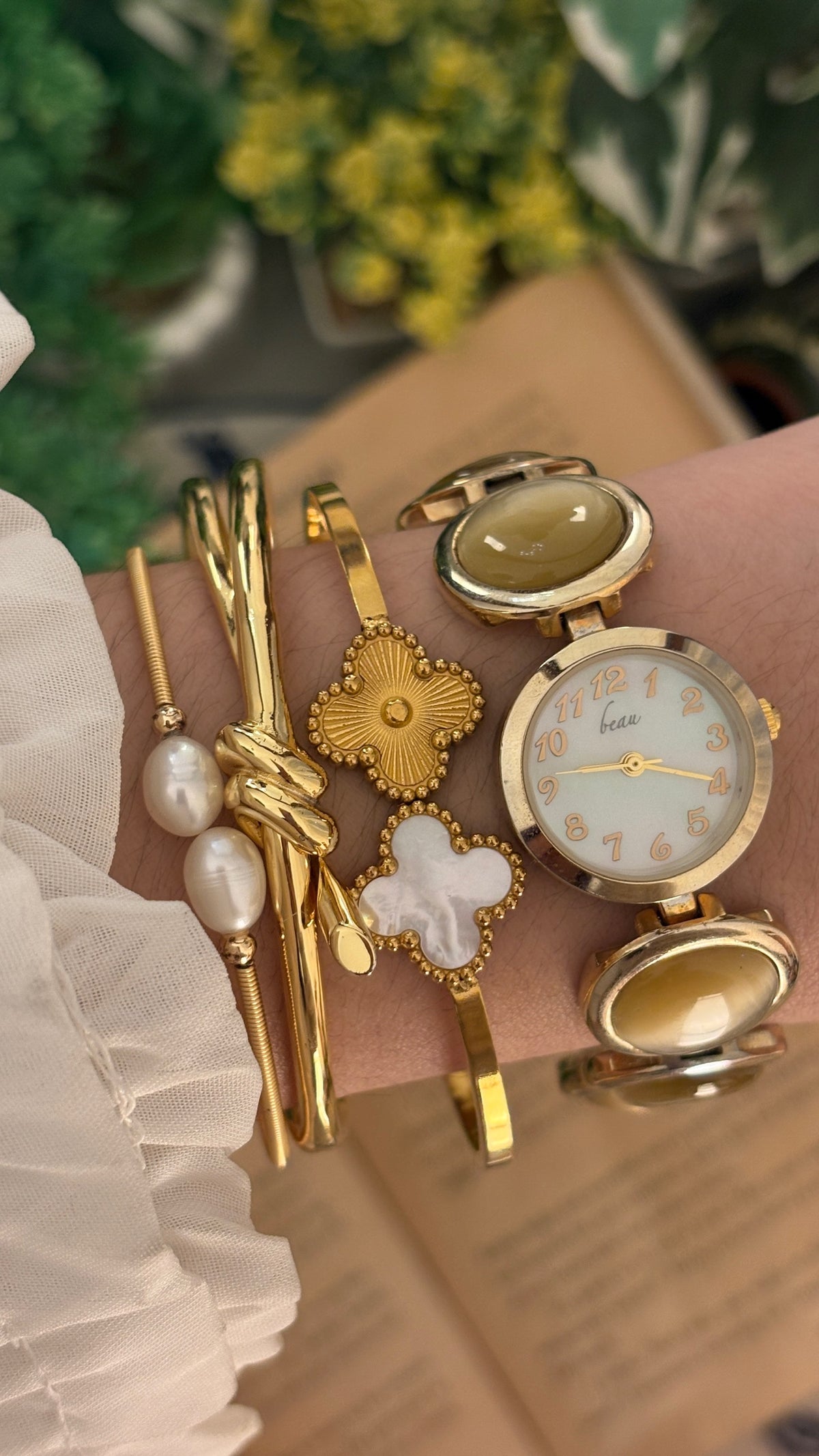 Rare Vintage Beau Cat's Eye Gemstone Bracelet Watch in Gold Tone Quartz