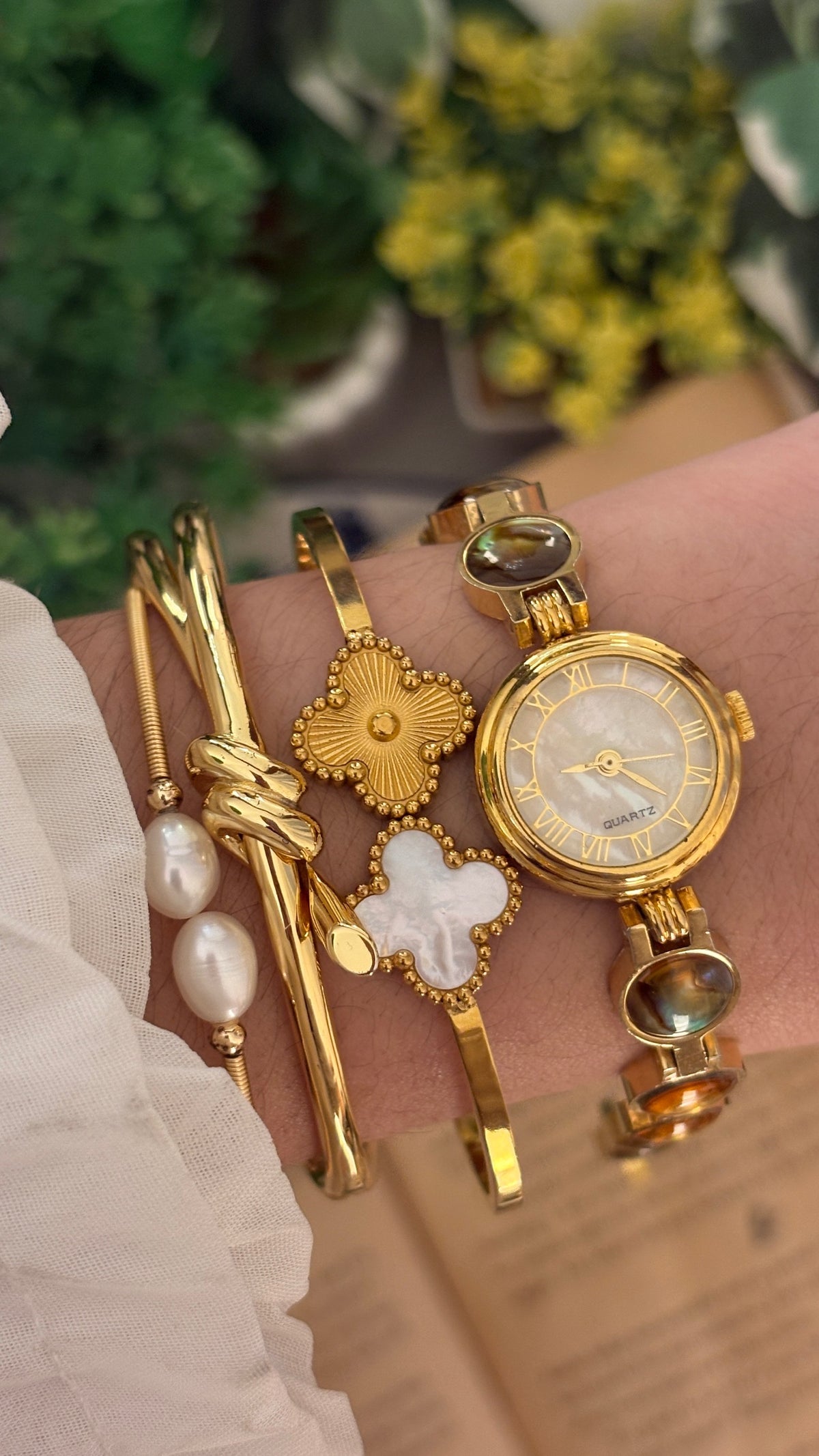 Rare Vintage Roman Dial Mother of Pearl Abalone Bracelet Watch in Gold Tone Quartz