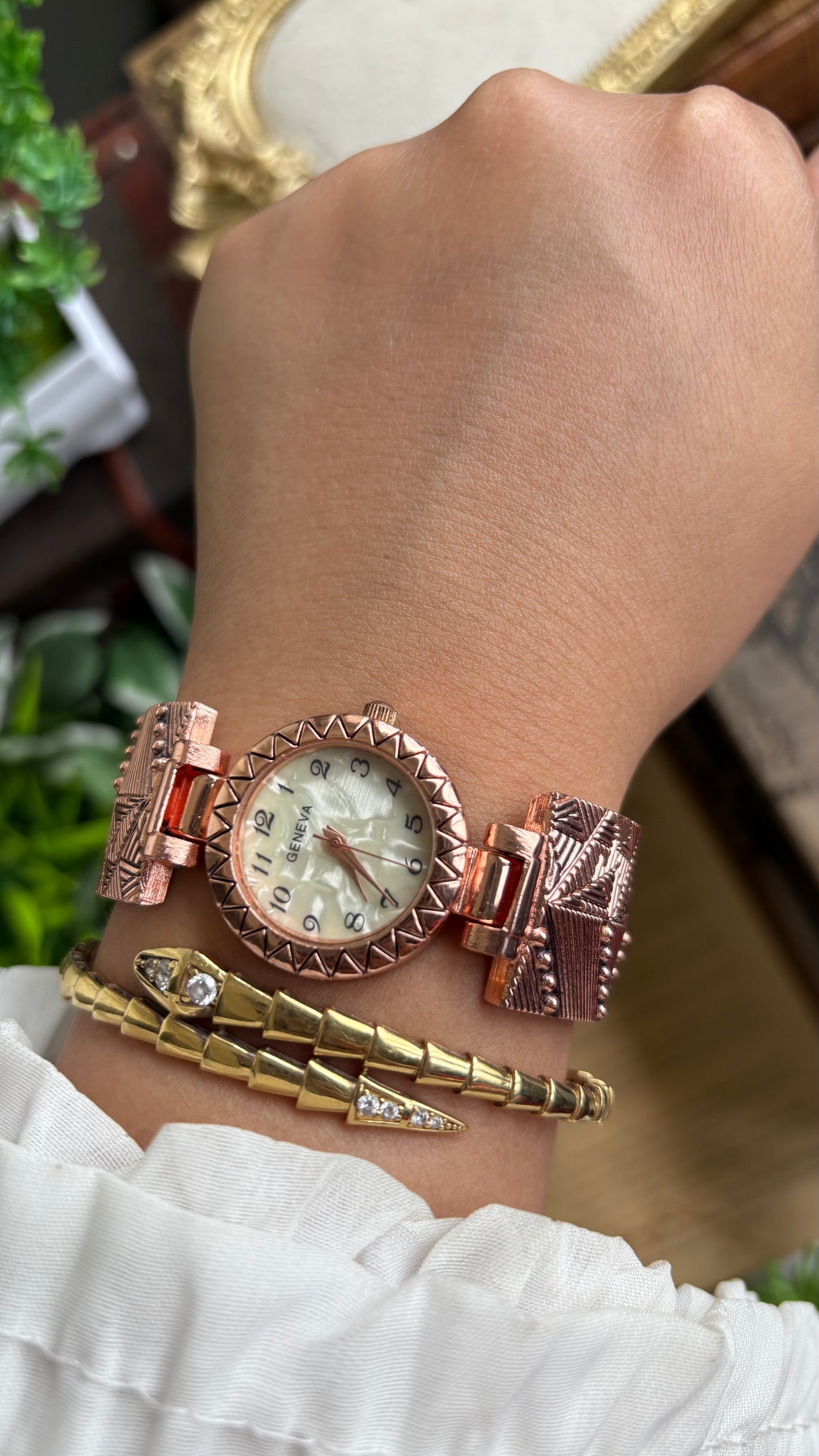 Vintage Geneva Watch in Rose Gold Tone Pearl Dial