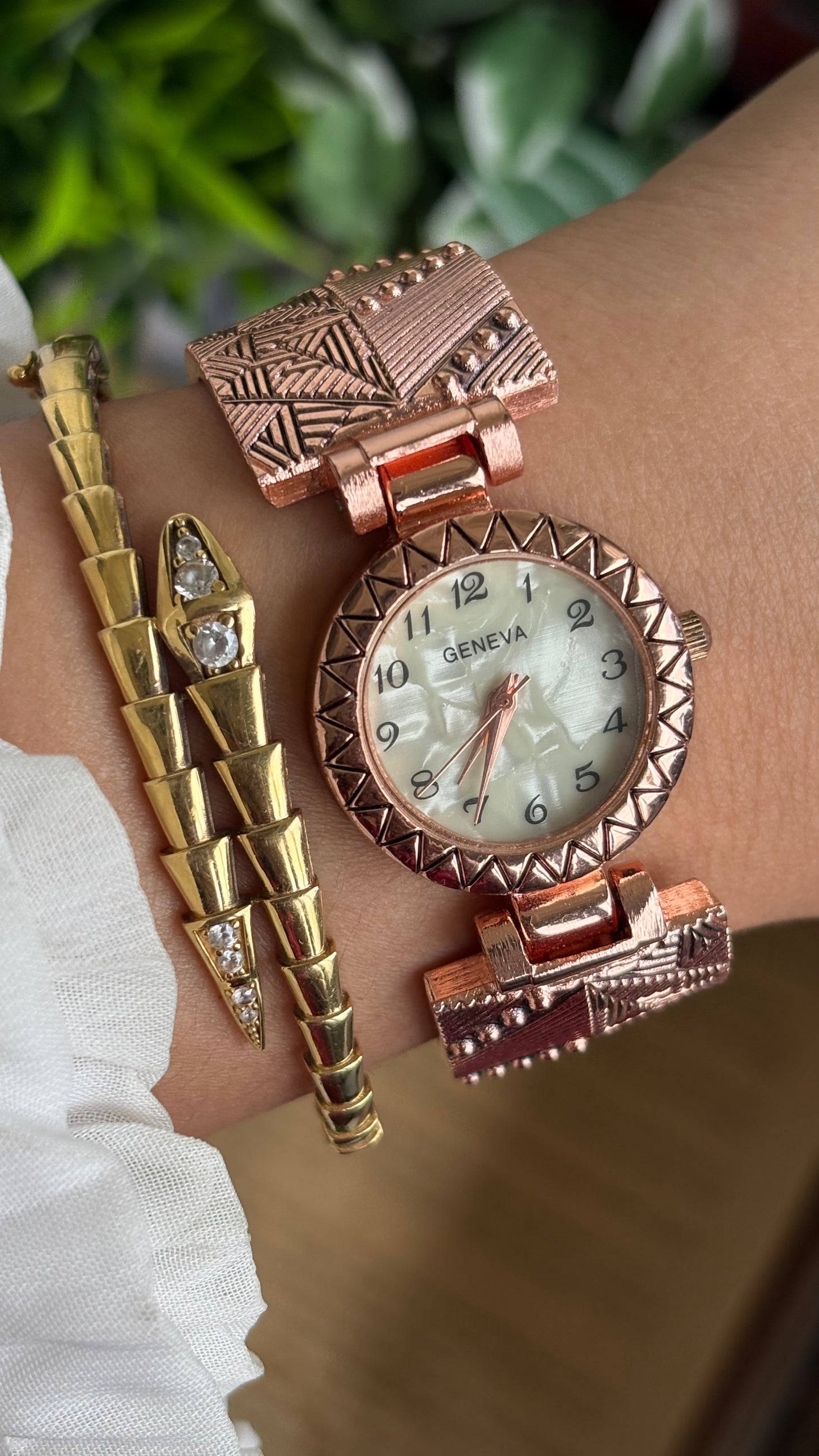 Vintage Geneva Watch in Rose Gold Tone Pearl Dial
