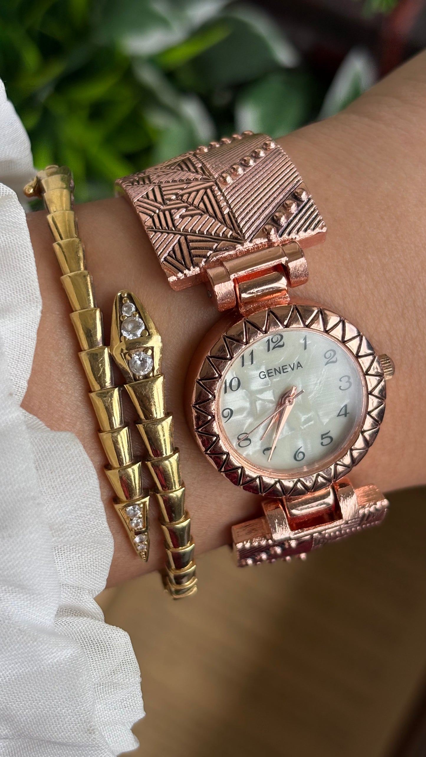 Vintage Geneva Watch in Rose Gold Tone Pearl Dial