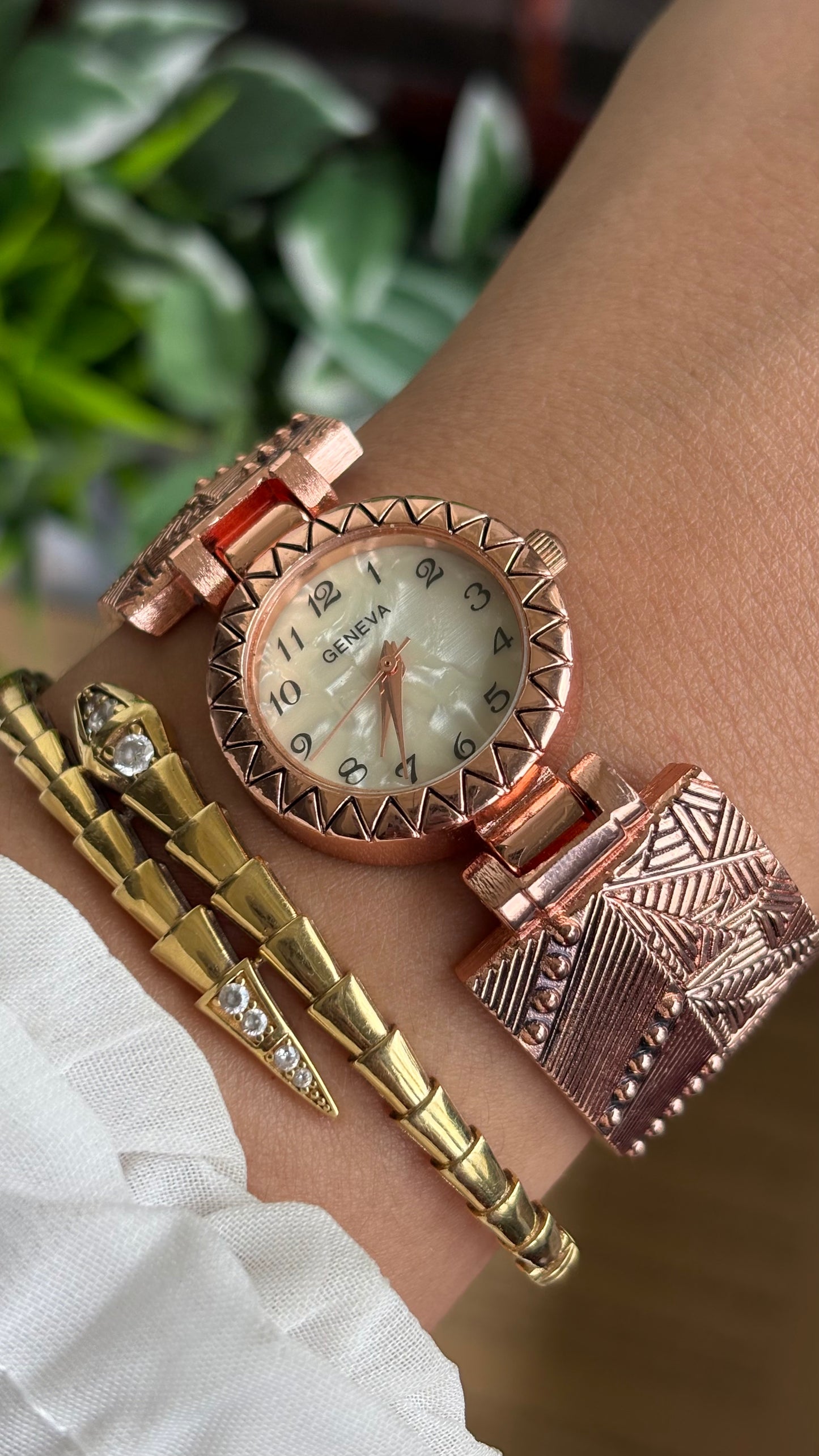 Vintage Geneva Watch in Rose Gold Tone Pearl Dial